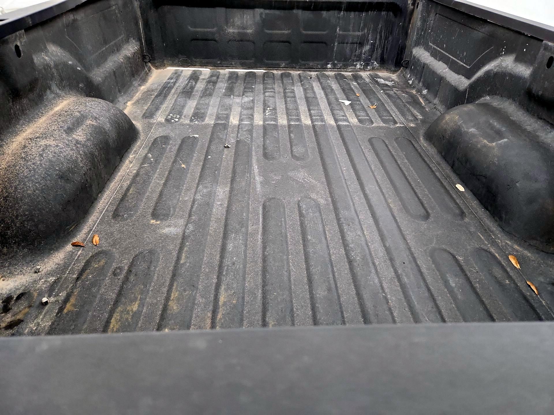 Thumbnail: 2020 RAM 1500 Classic - 19