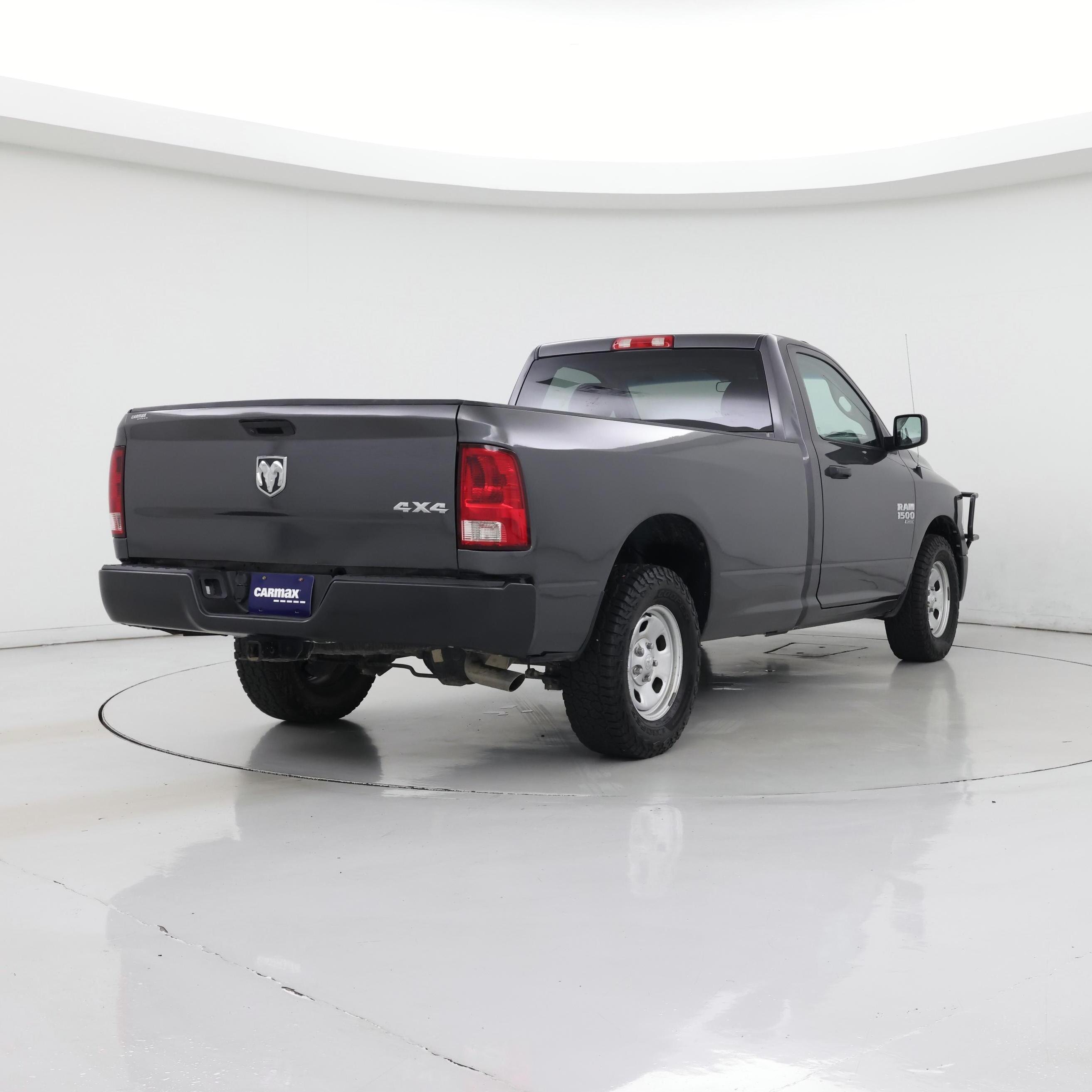 Thumbnail: 2020 RAM 1500 Classic - 8