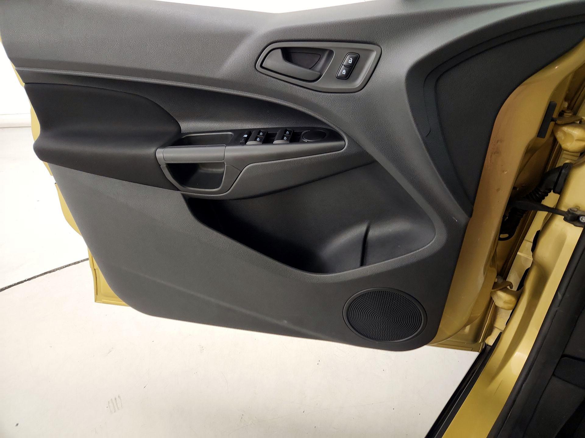Thumbnail: 2017 Ford Transit Series - 12