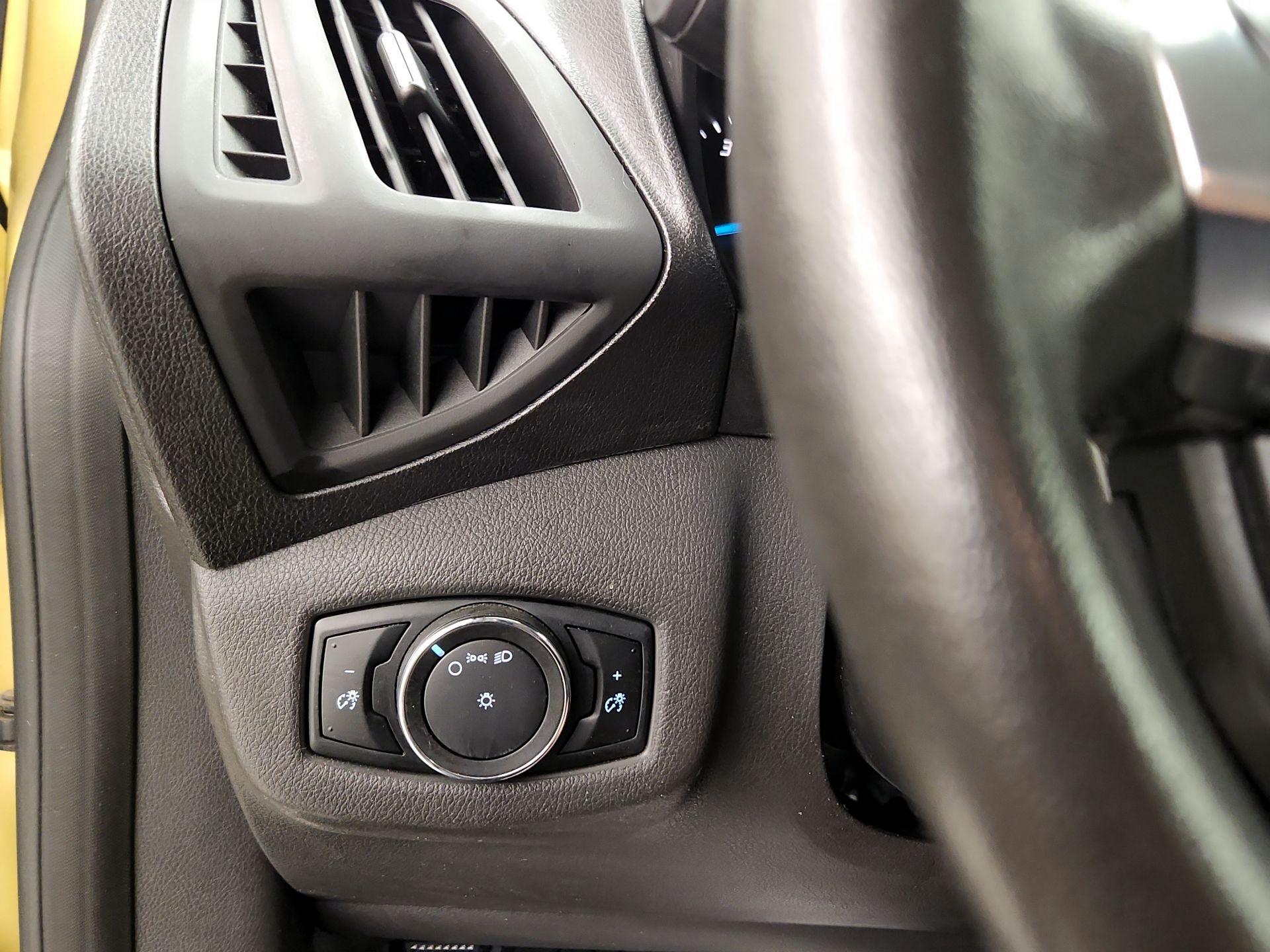 Thumbnail: 2017 Ford Transit Series - 13