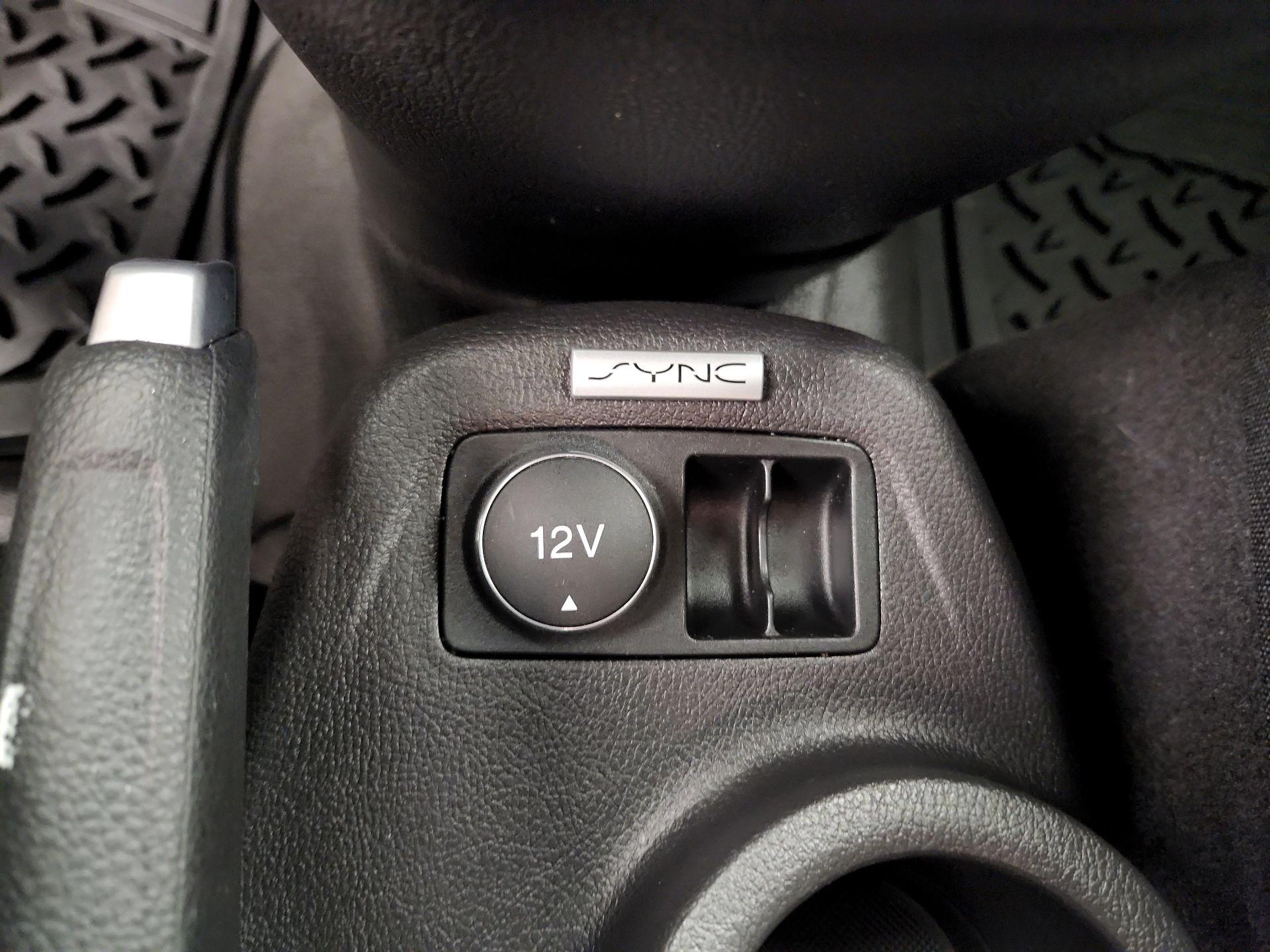 Thumbnail: 2017 Ford Transit Series - 17
