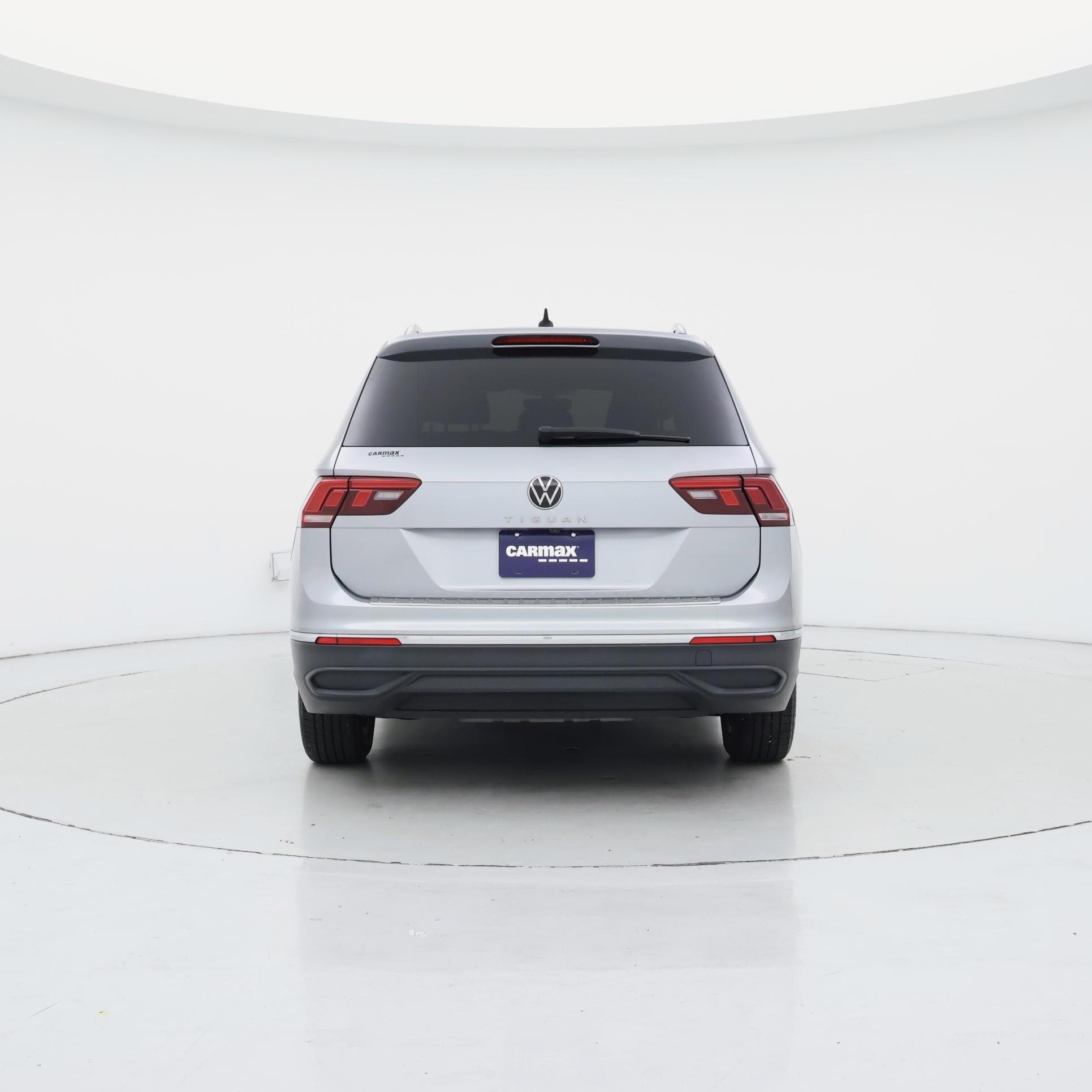 Thumbnail: 2023 Volkswagen Tiguan - 6