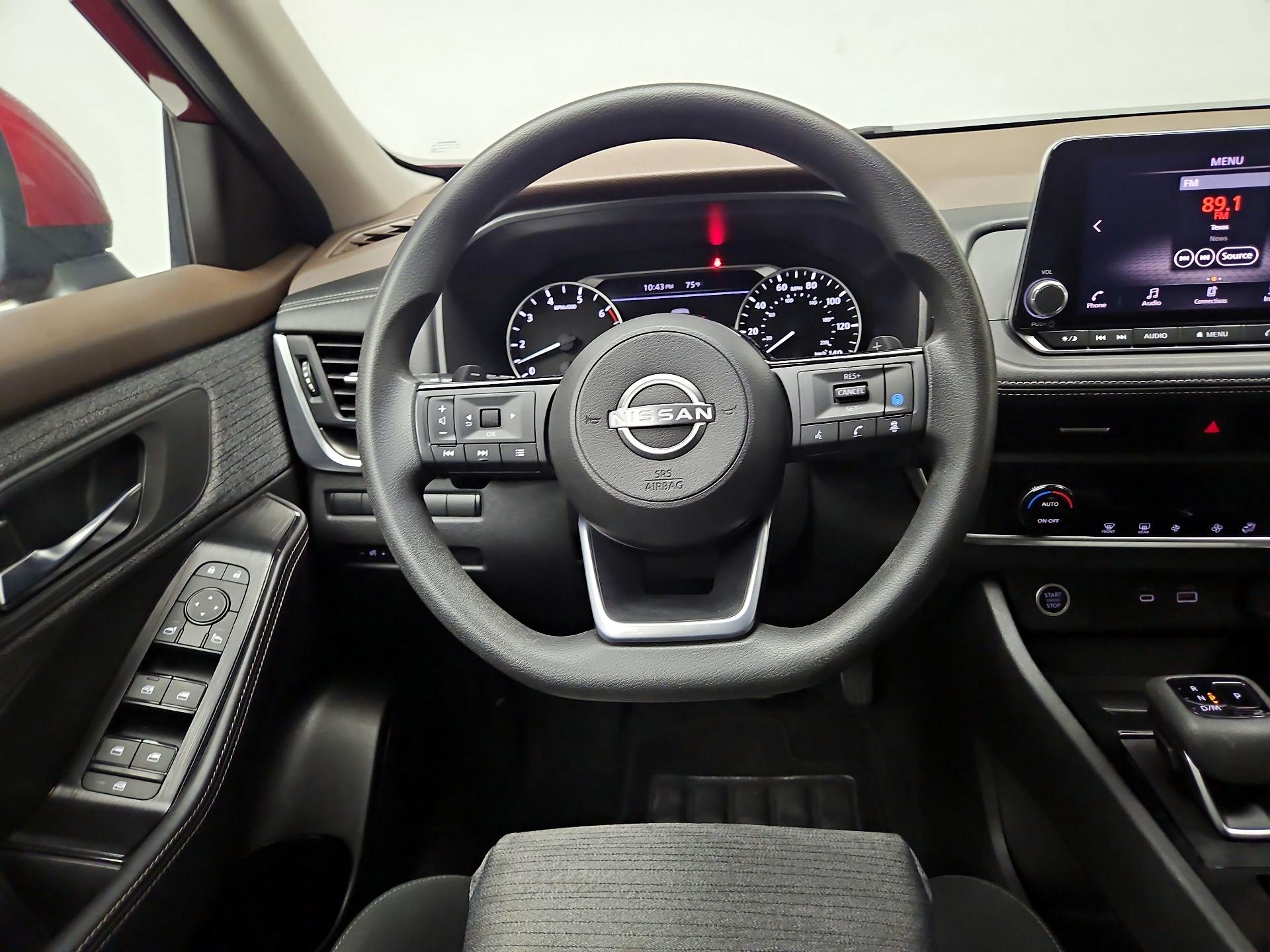 Thumbnail: 2023 Nissan Rogue - 10