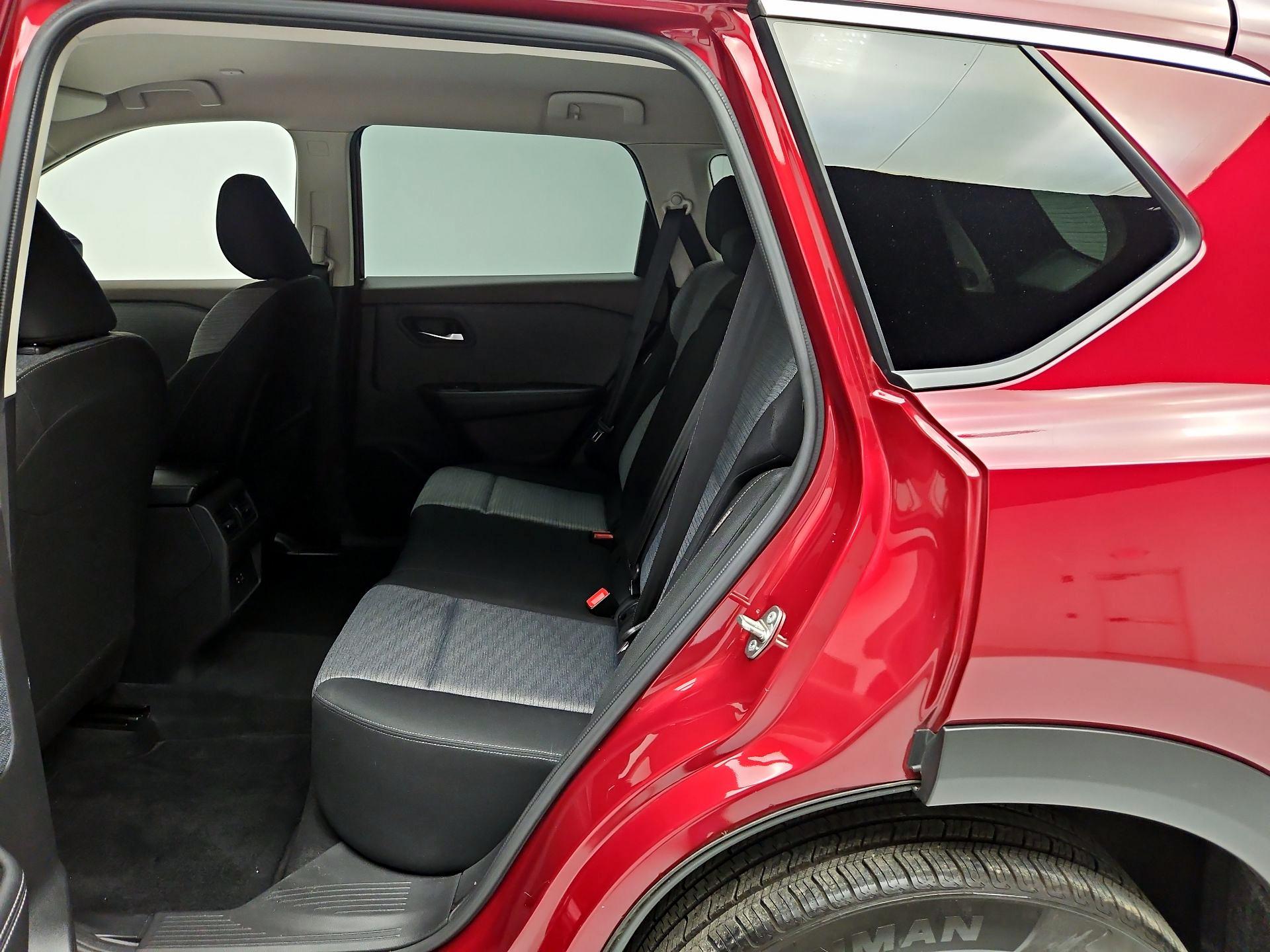 Thumbnail: 2023 Nissan Rogue - 19