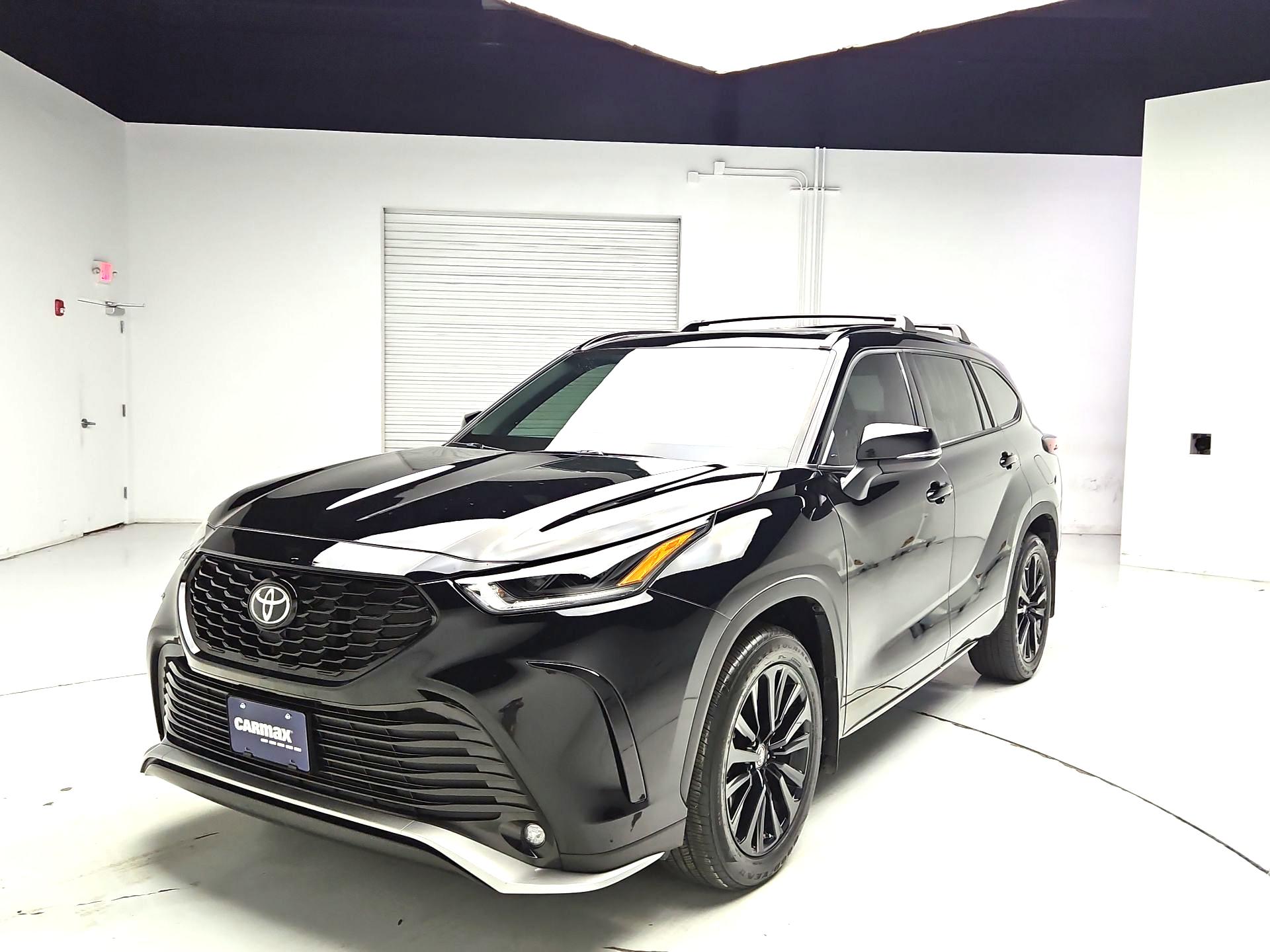 Thumbnail: 2025 Toyota Highlander - 3