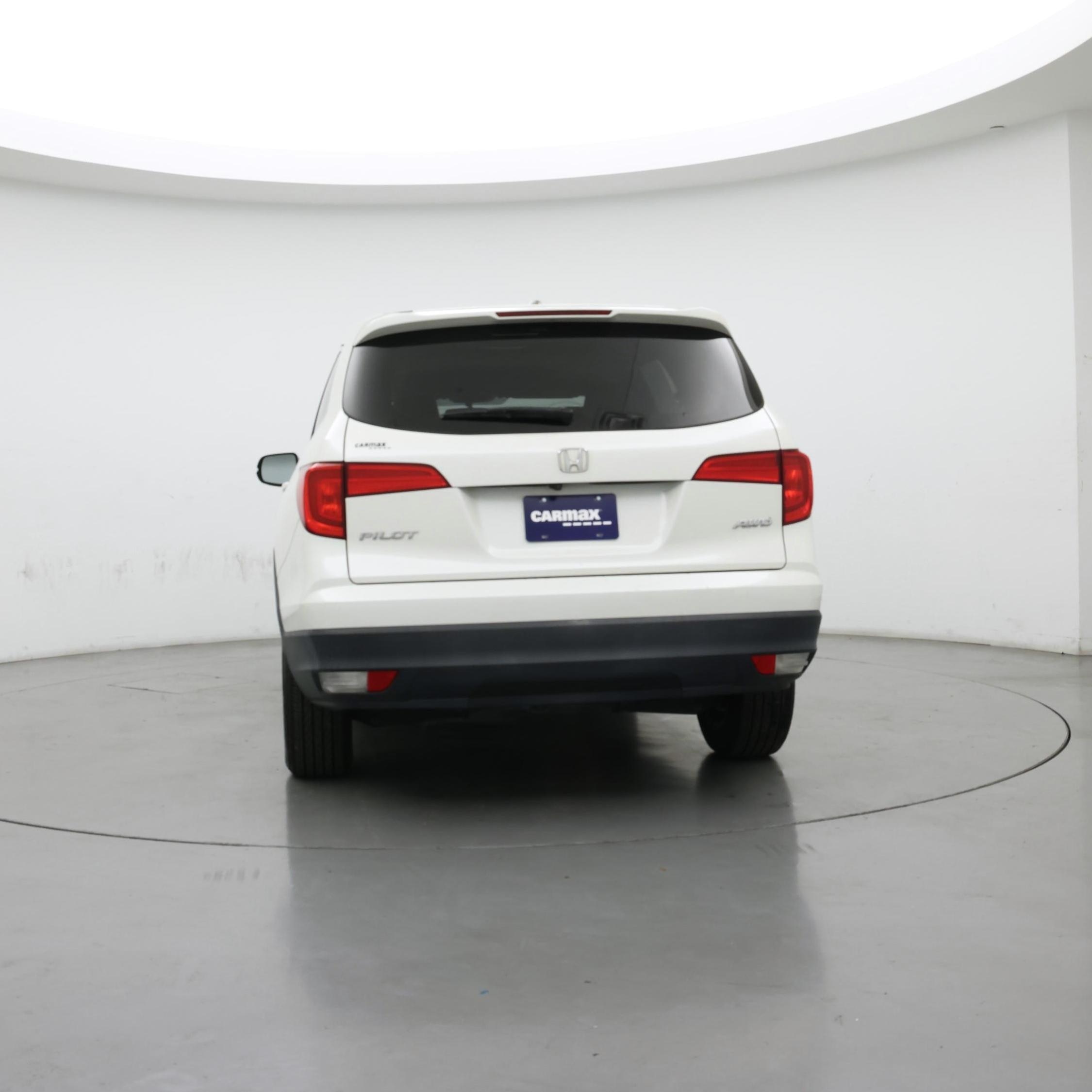 Thumbnail: 2017 Honda Pilot - 6
