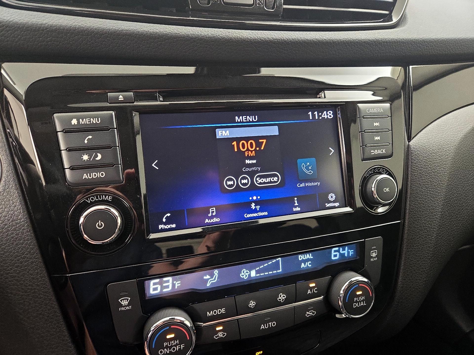 Thumbnail: 2021 Nissan Rogue Sport - 15