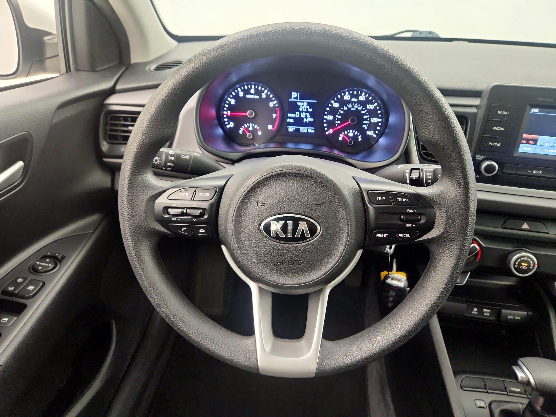 Thumbnail: 2018 Kia Rio - 10