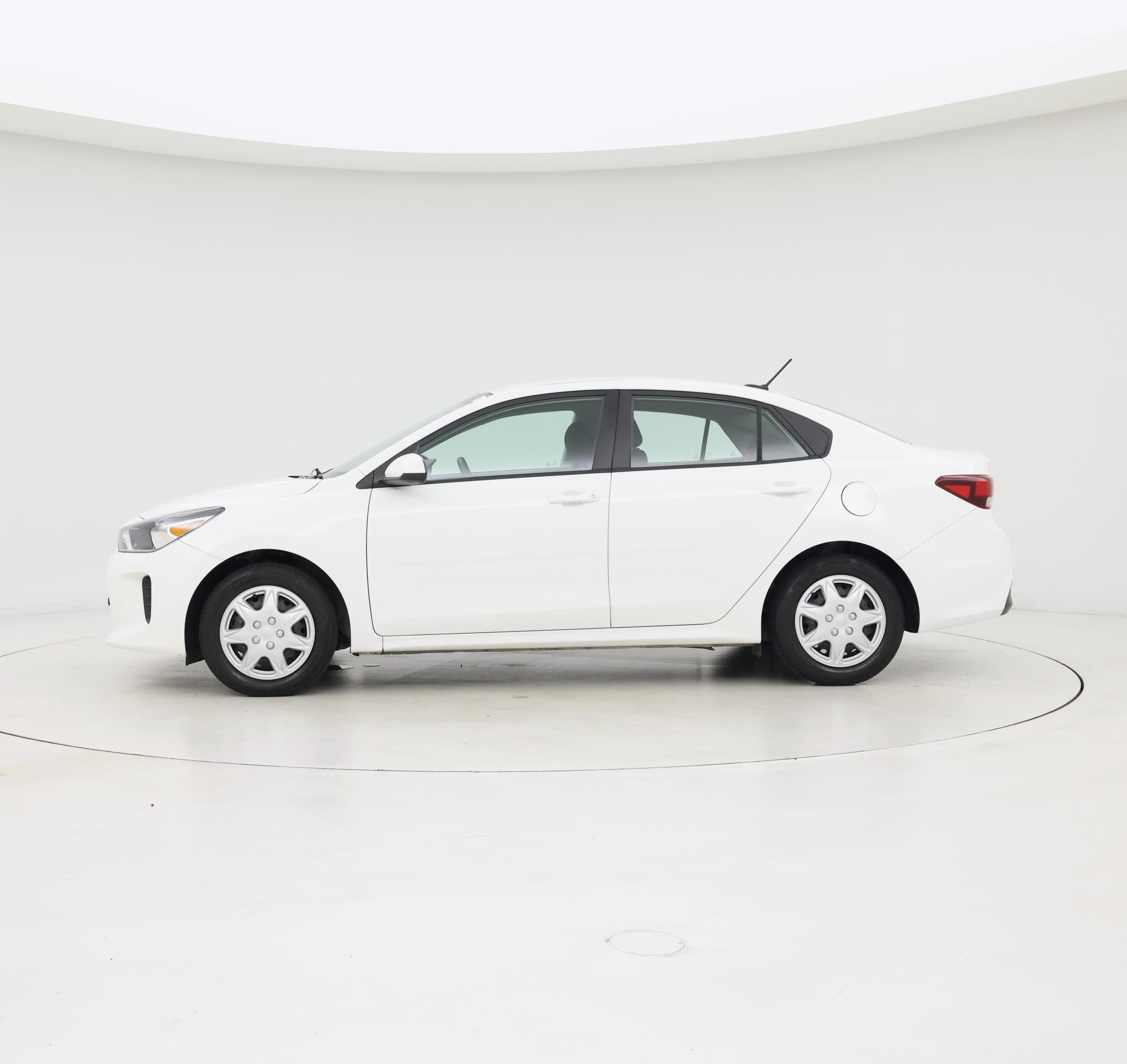 Thumbnail: 2018 Kia Rio - 3