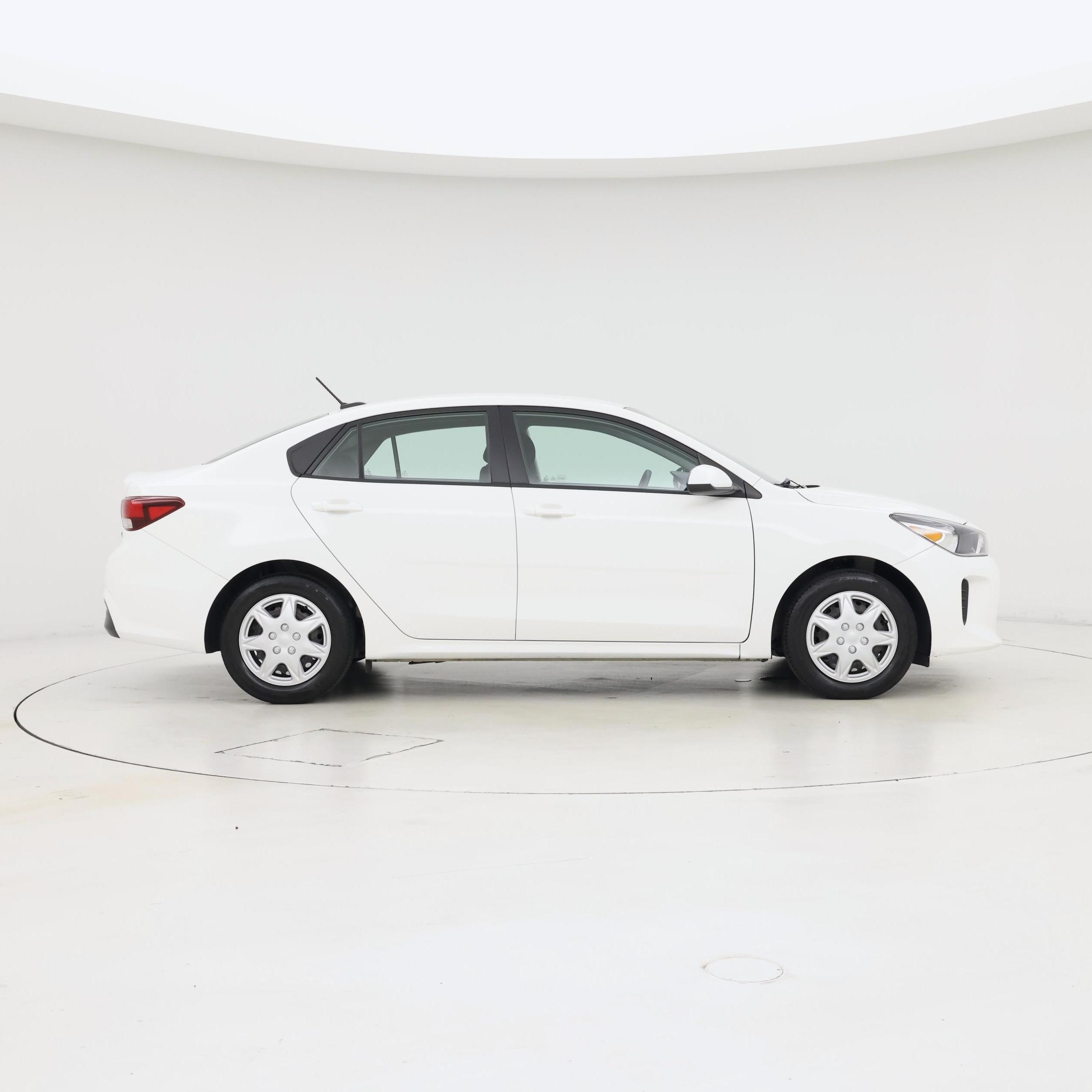 Thumbnail: 2018 Kia Rio - 7
