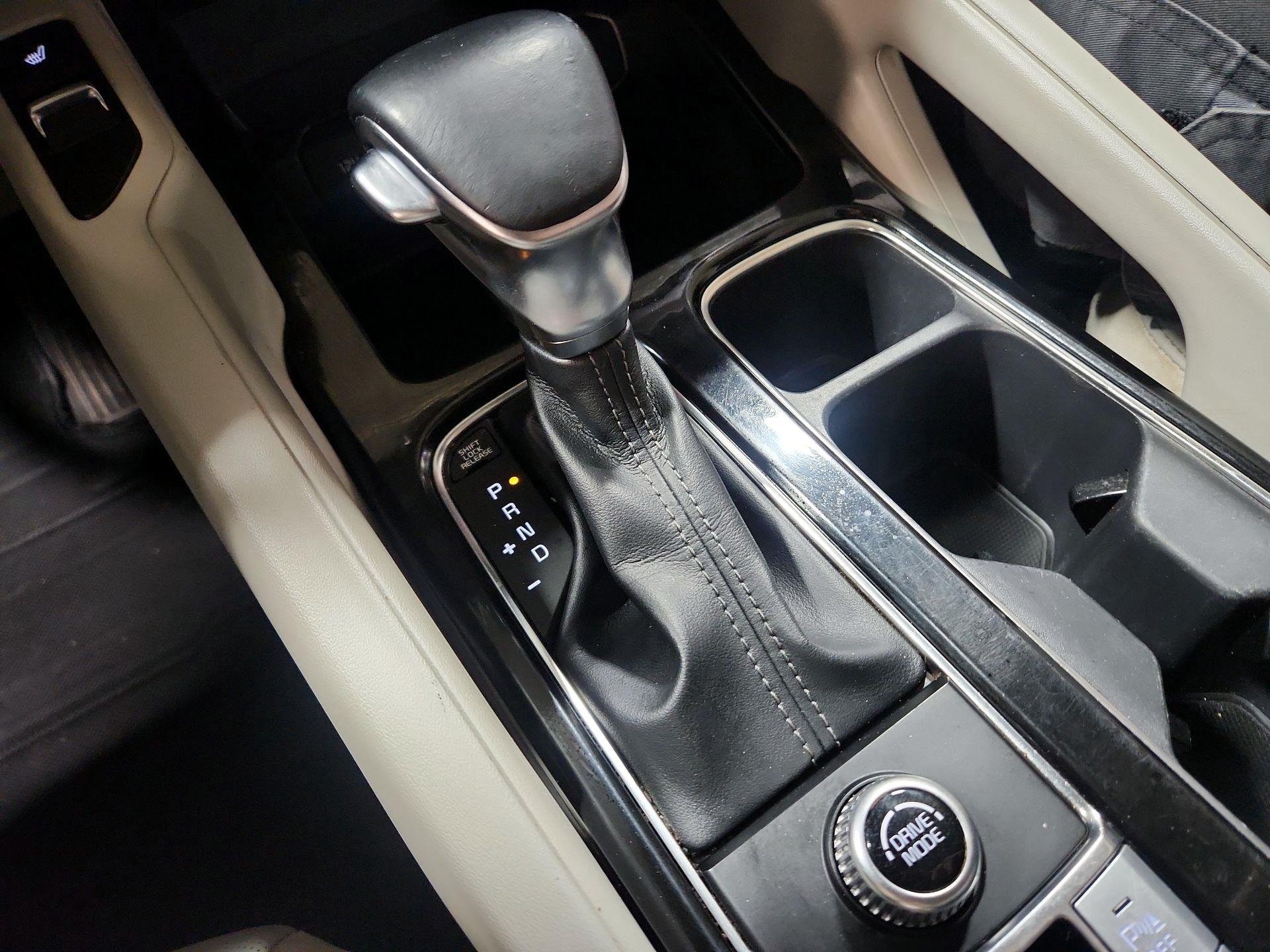 Thumbnail: 2021 Kia Telluride - 17