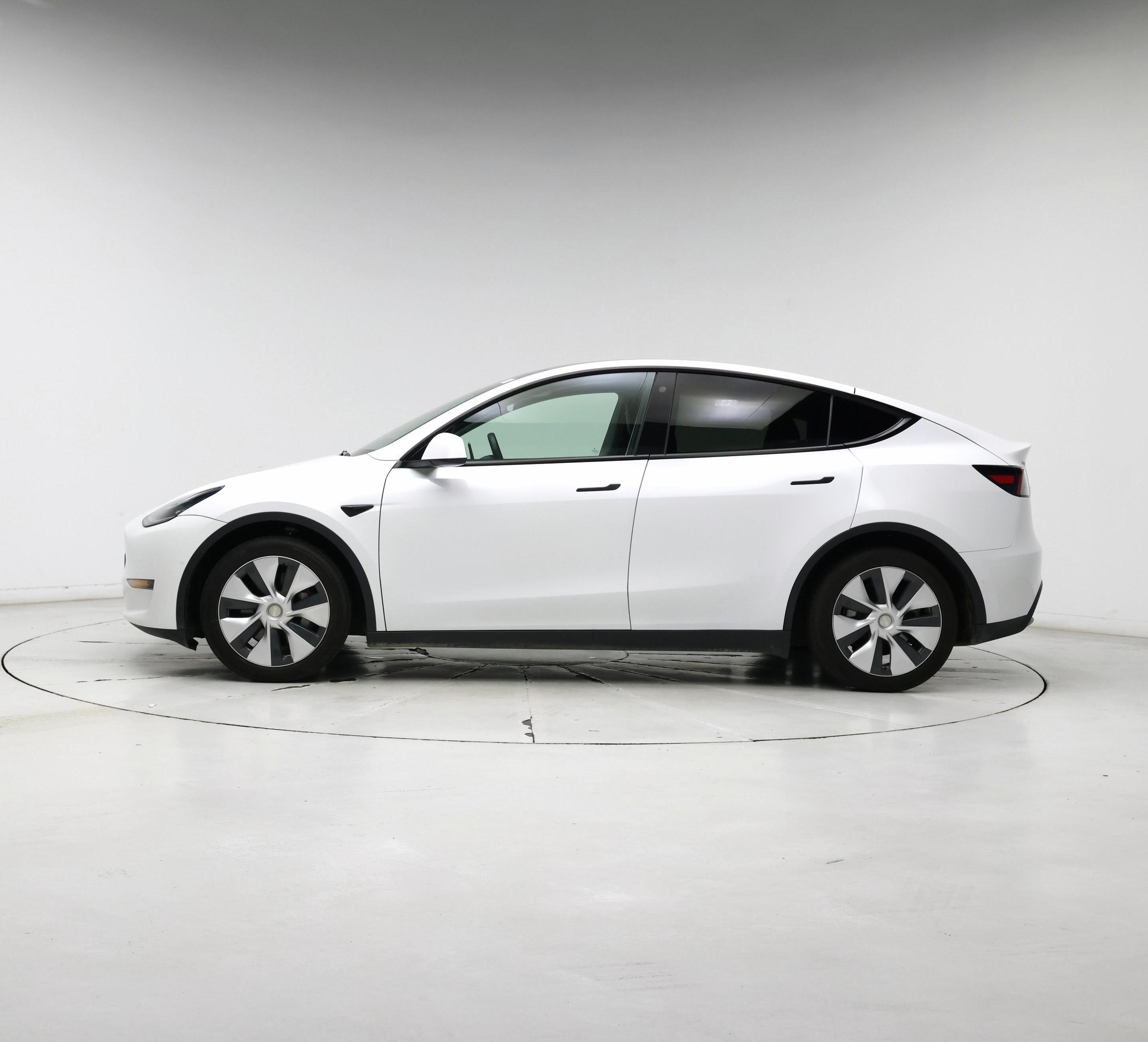 Thumbnail: 2022 Tesla Model Y - 3