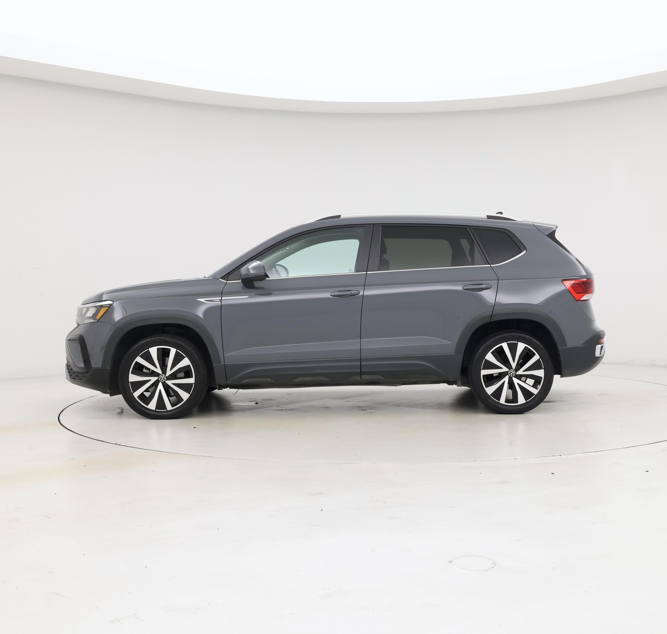 Thumbnail: 2022 Volkswagen Taos - 3