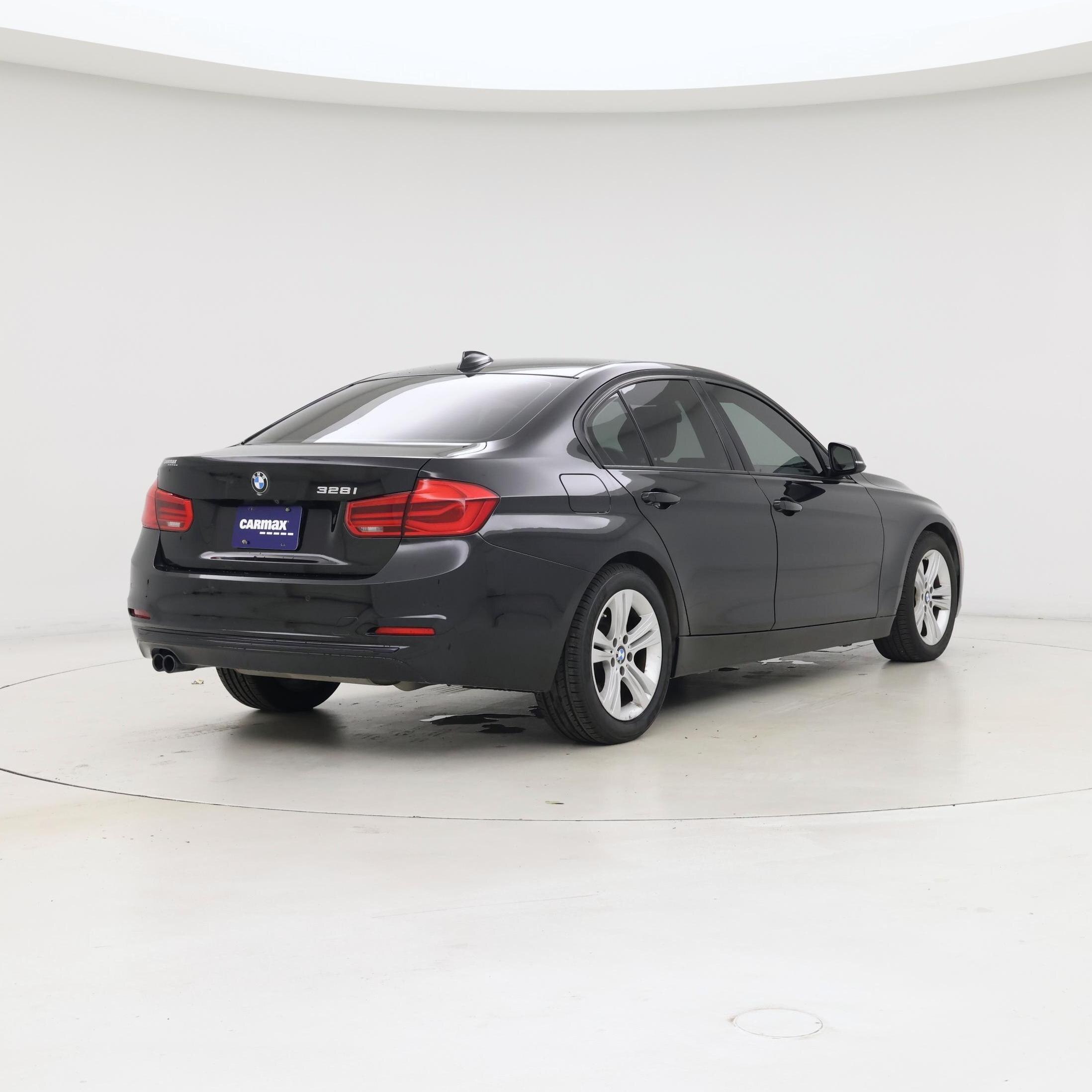 Thumbnail: 2016 BMW 3 Series - 8