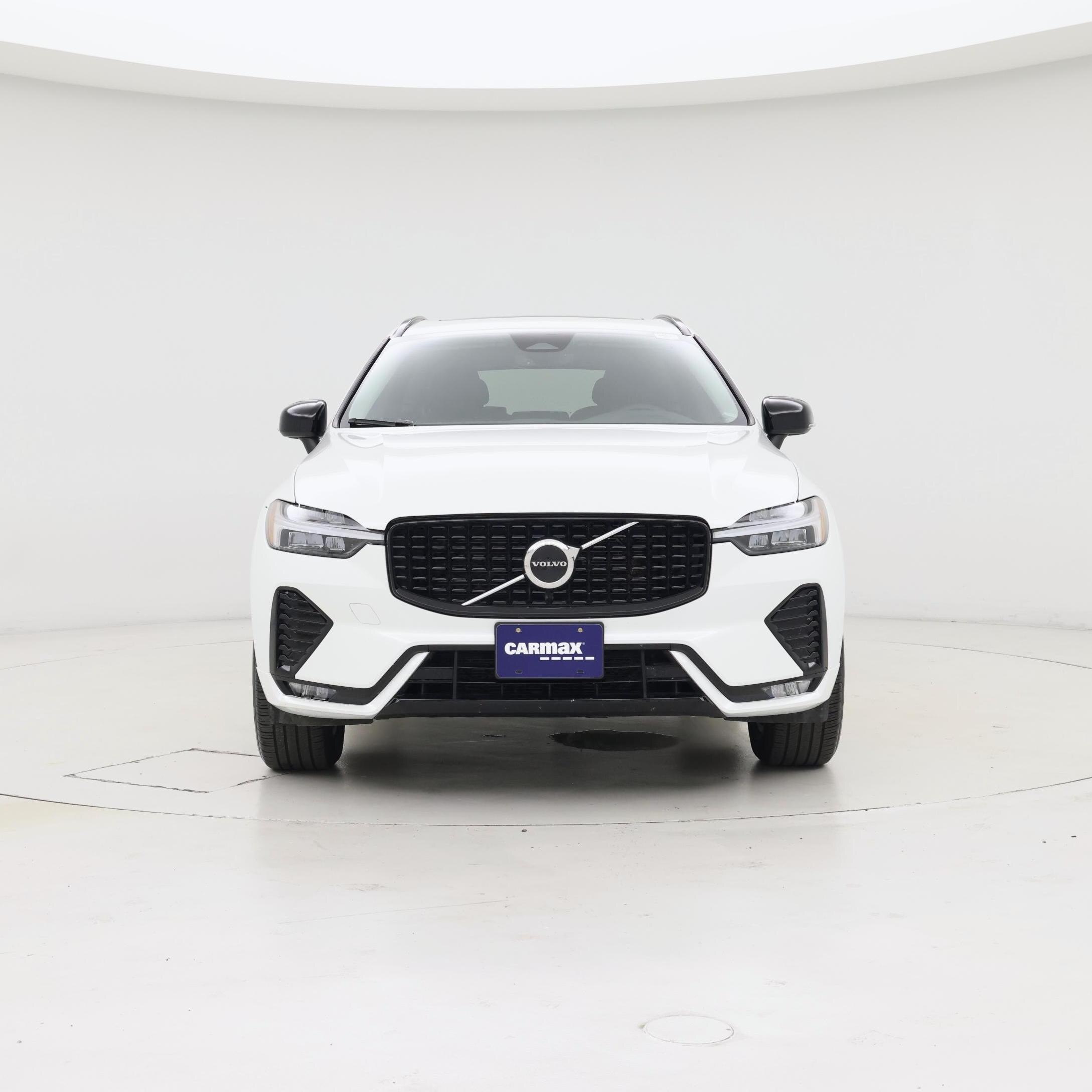 Thumbnail: 2025 Volvo XC60 - 5