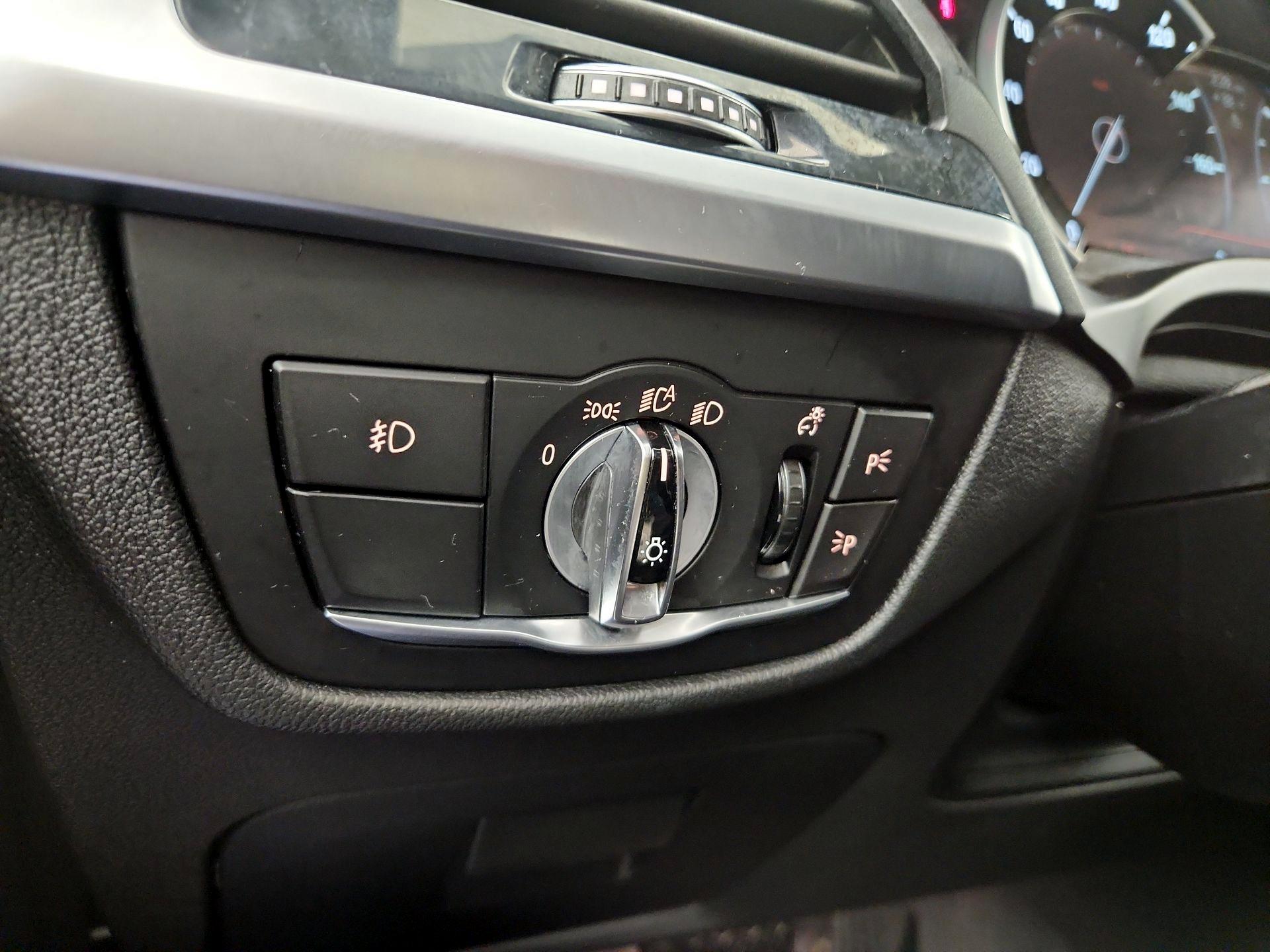 Thumbnail: 2019 BMW X3 - 13