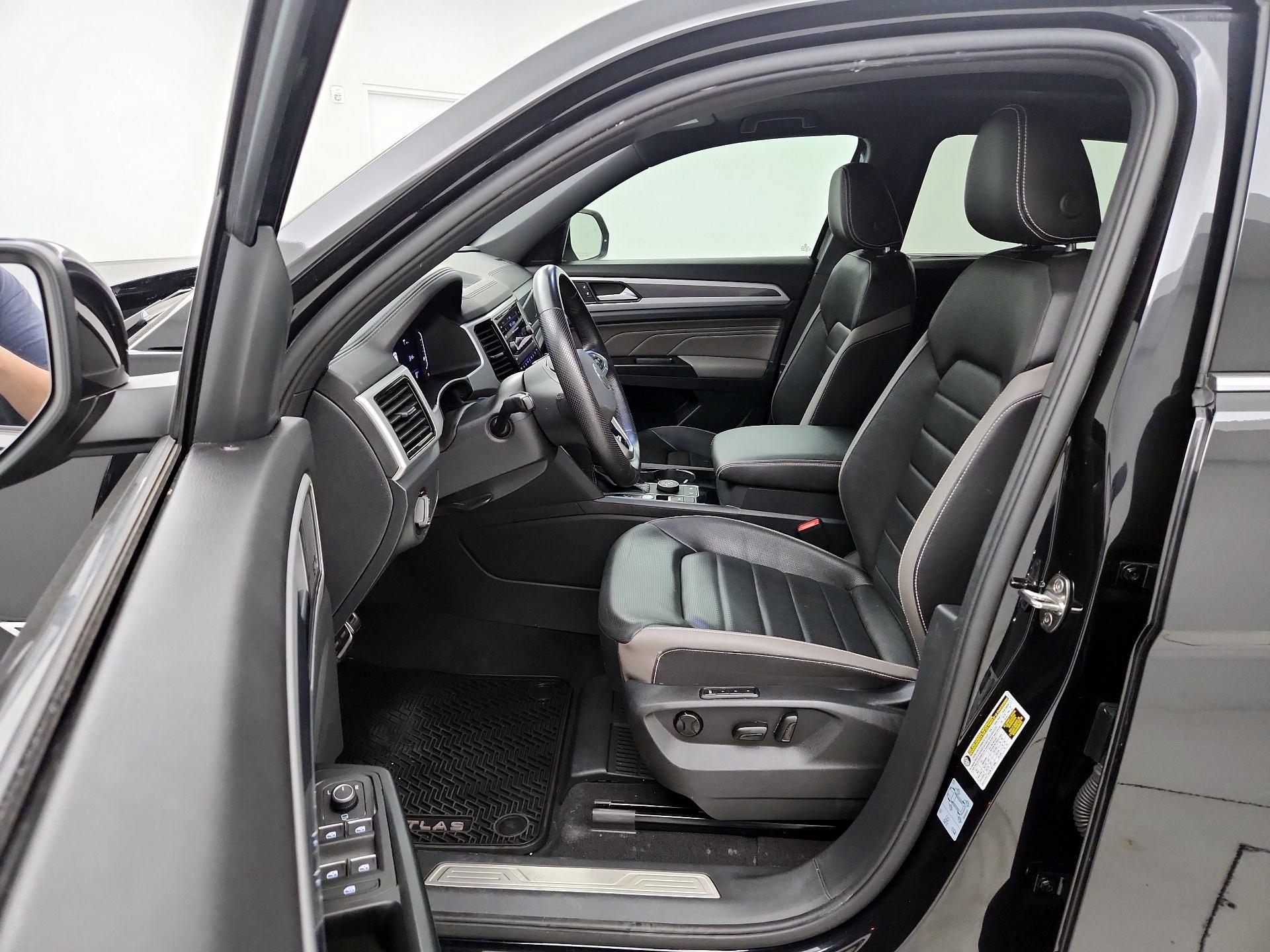 Thumbnail: 2021 Volkswagen Atlas - 11