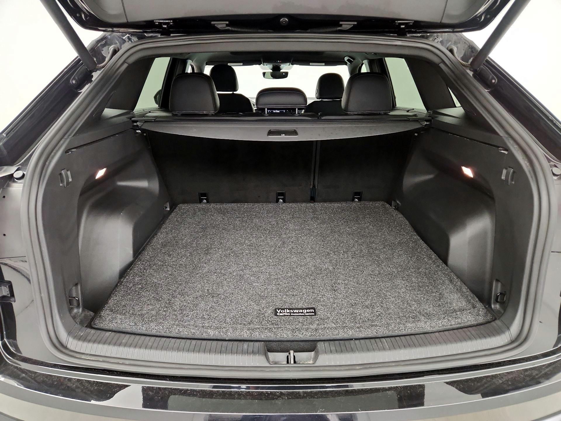 Thumbnail: 2021 Volkswagen Atlas - 16