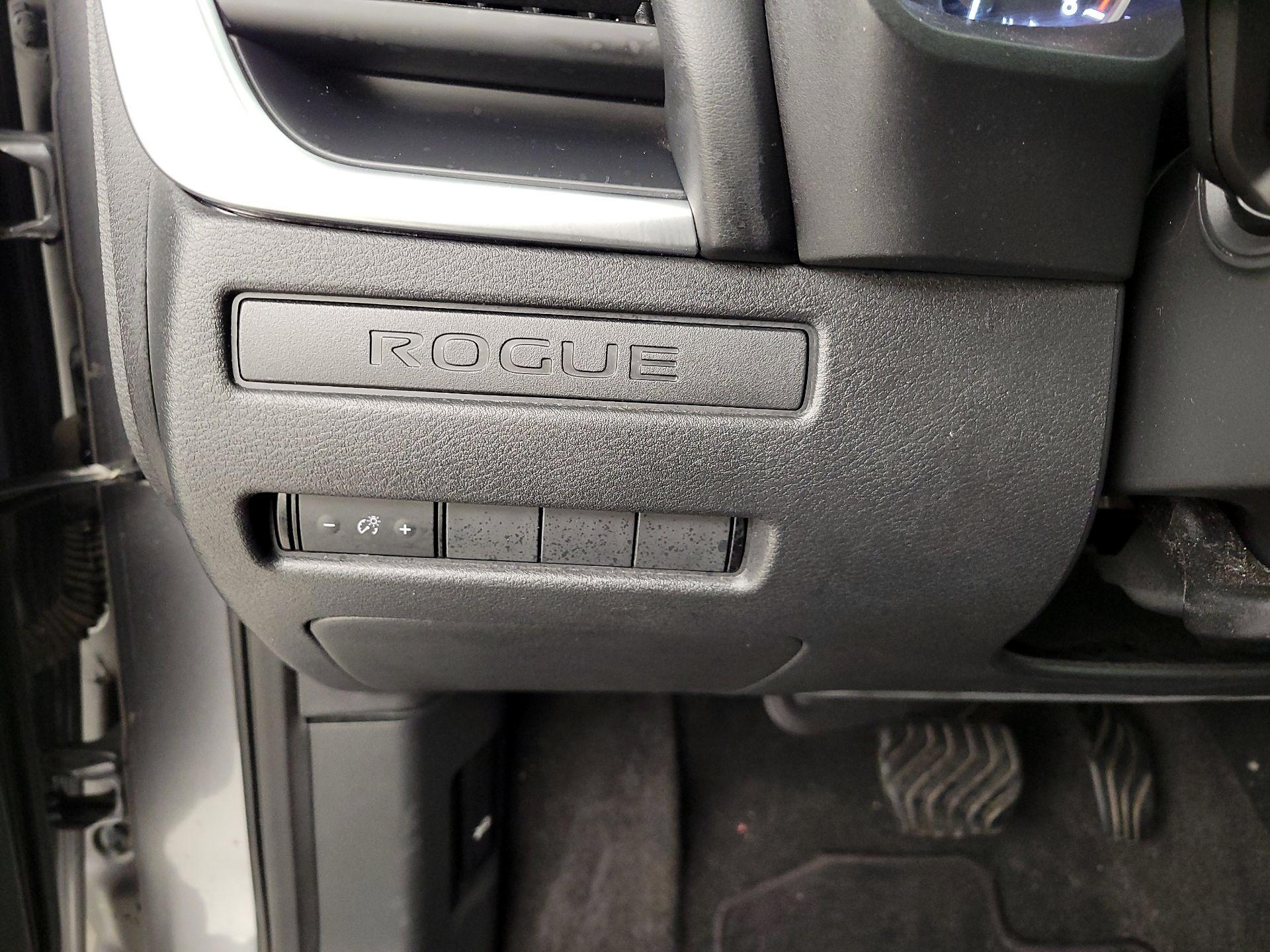 Thumbnail: 2022 Nissan Rogue - 13