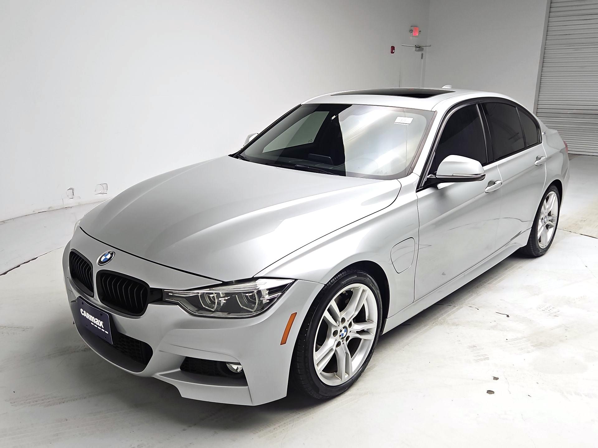 Thumbnail: 2018 BMW 3 Series - 3