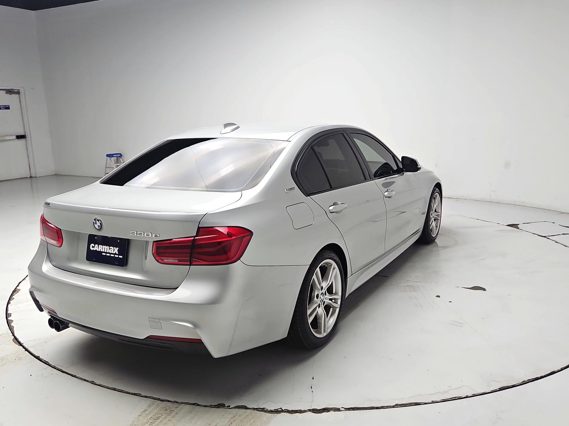 Thumbnail: 2018 BMW 3 Series - 5