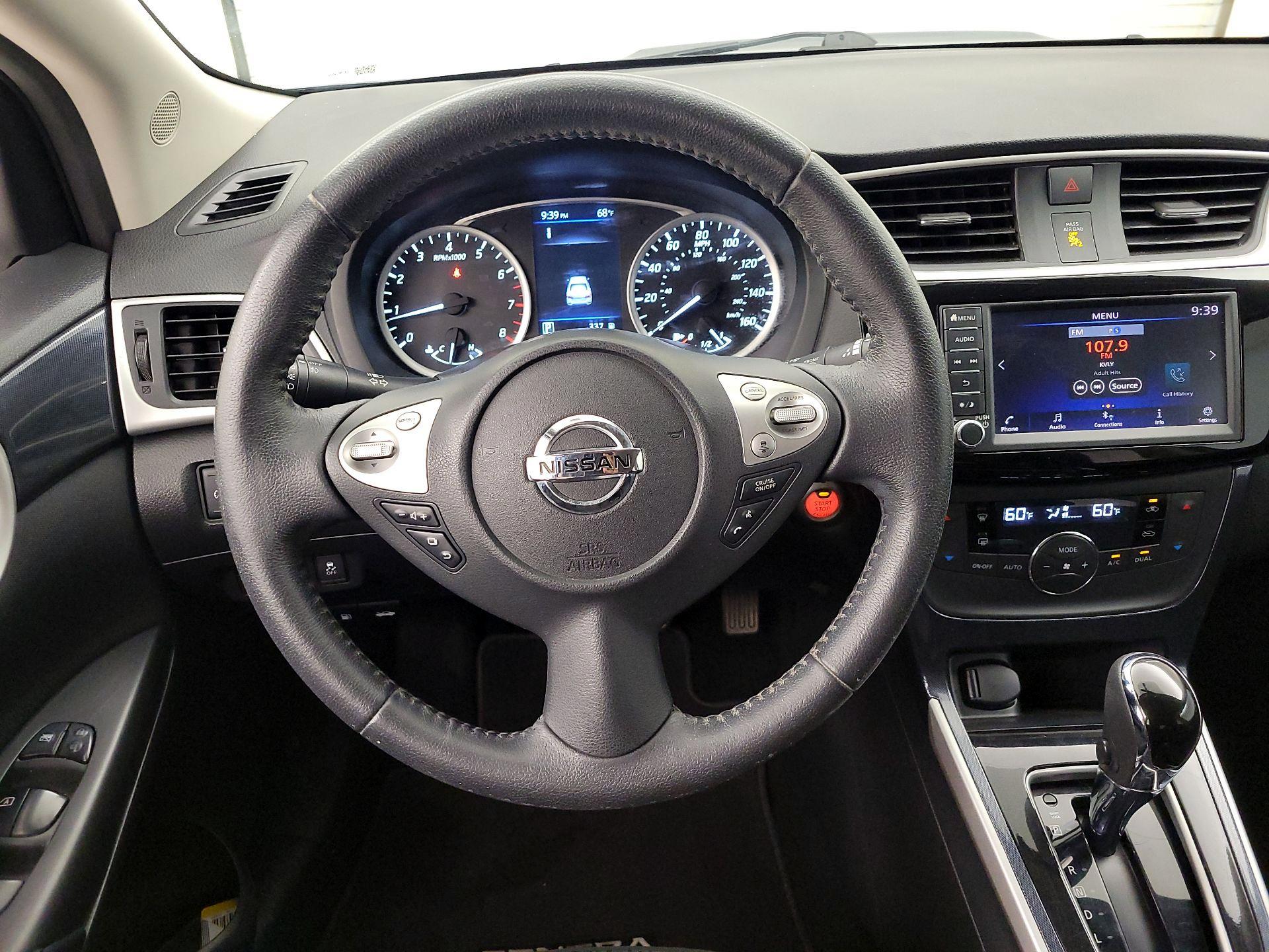 Thumbnail: 2019 Nissan Sentra - 10