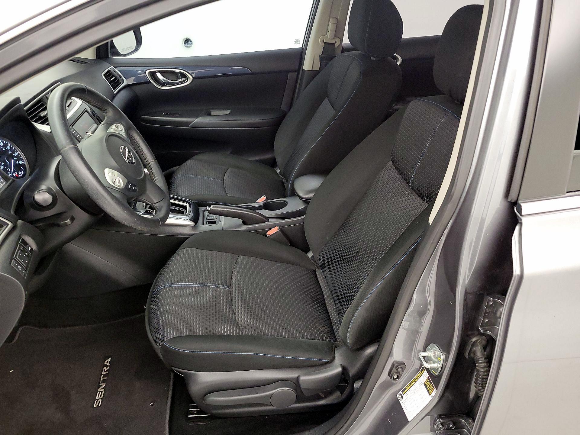 Thumbnail: 2019 Nissan Sentra - 11