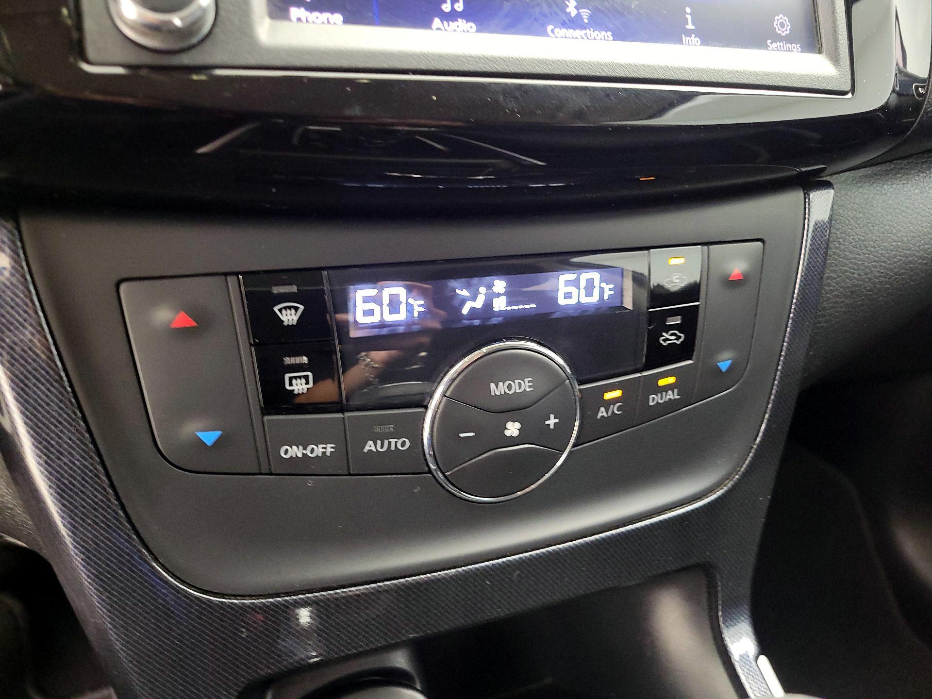 Thumbnail: 2019 Nissan Sentra - 16