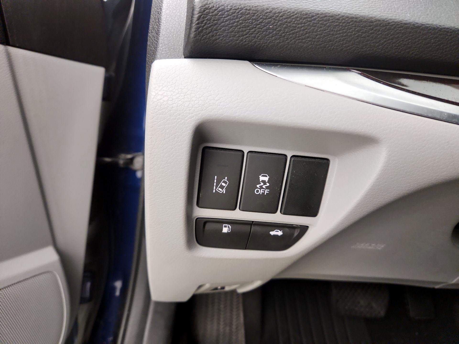 Thumbnail: 2015 Acura TLX - 13
