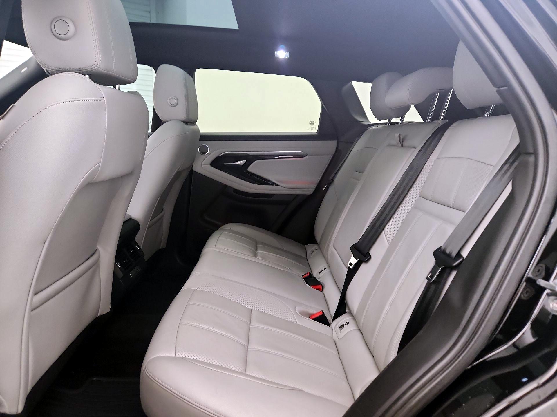Thumbnail: 2020 Land Rover Range Rover Evoque - 20