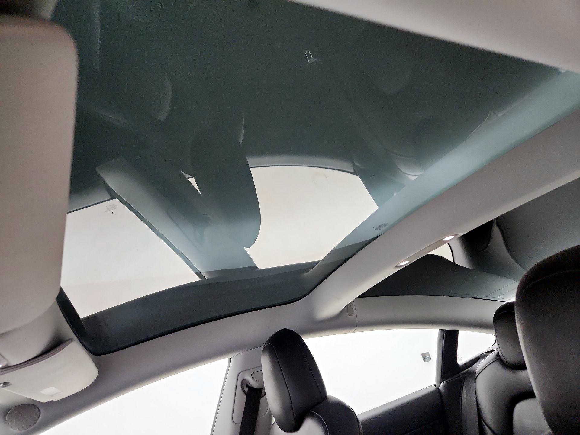 Thumbnail: 2020 Tesla Model 3 - 18