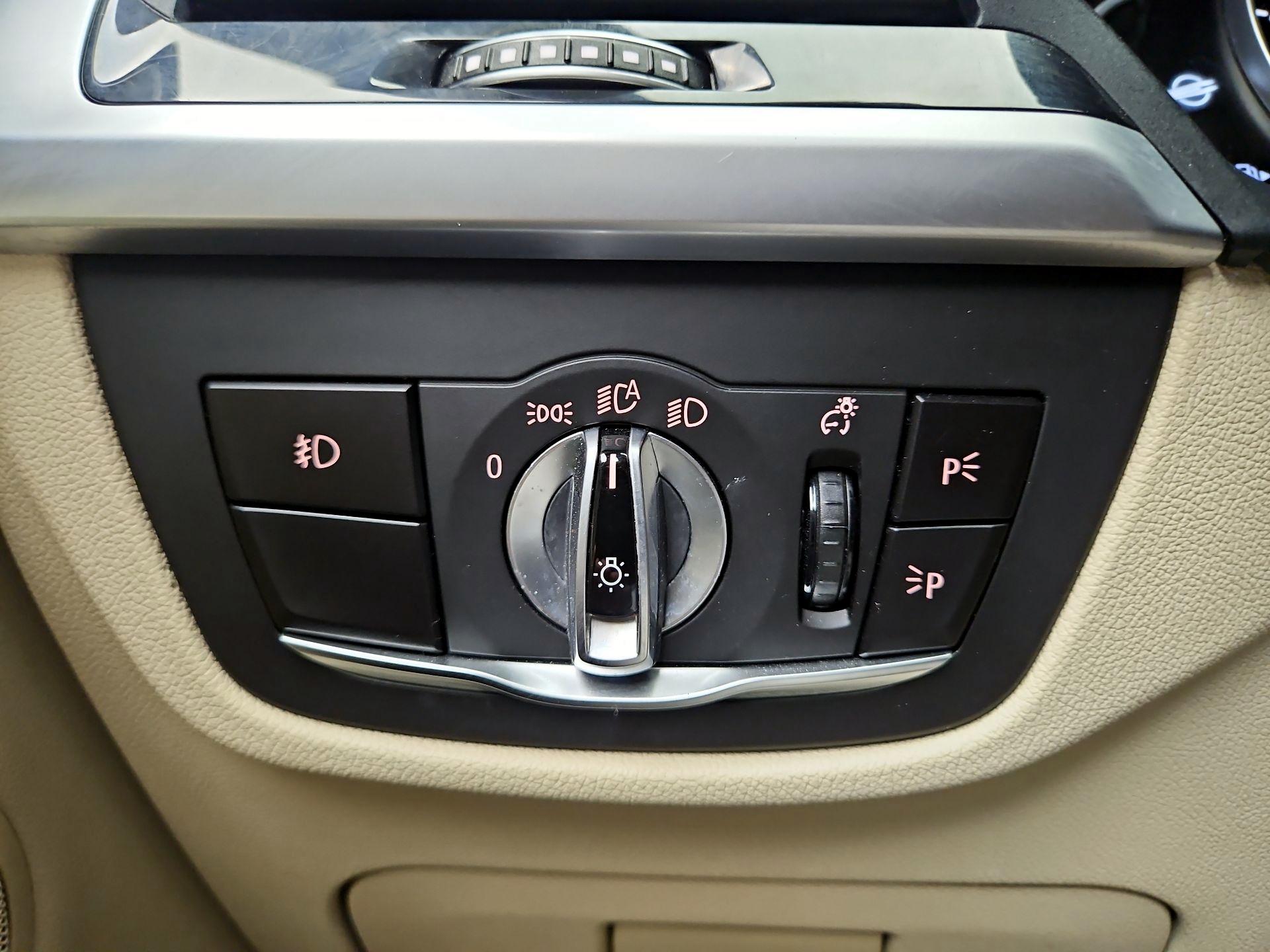 Thumbnail: 2019 BMW X3 - 13
