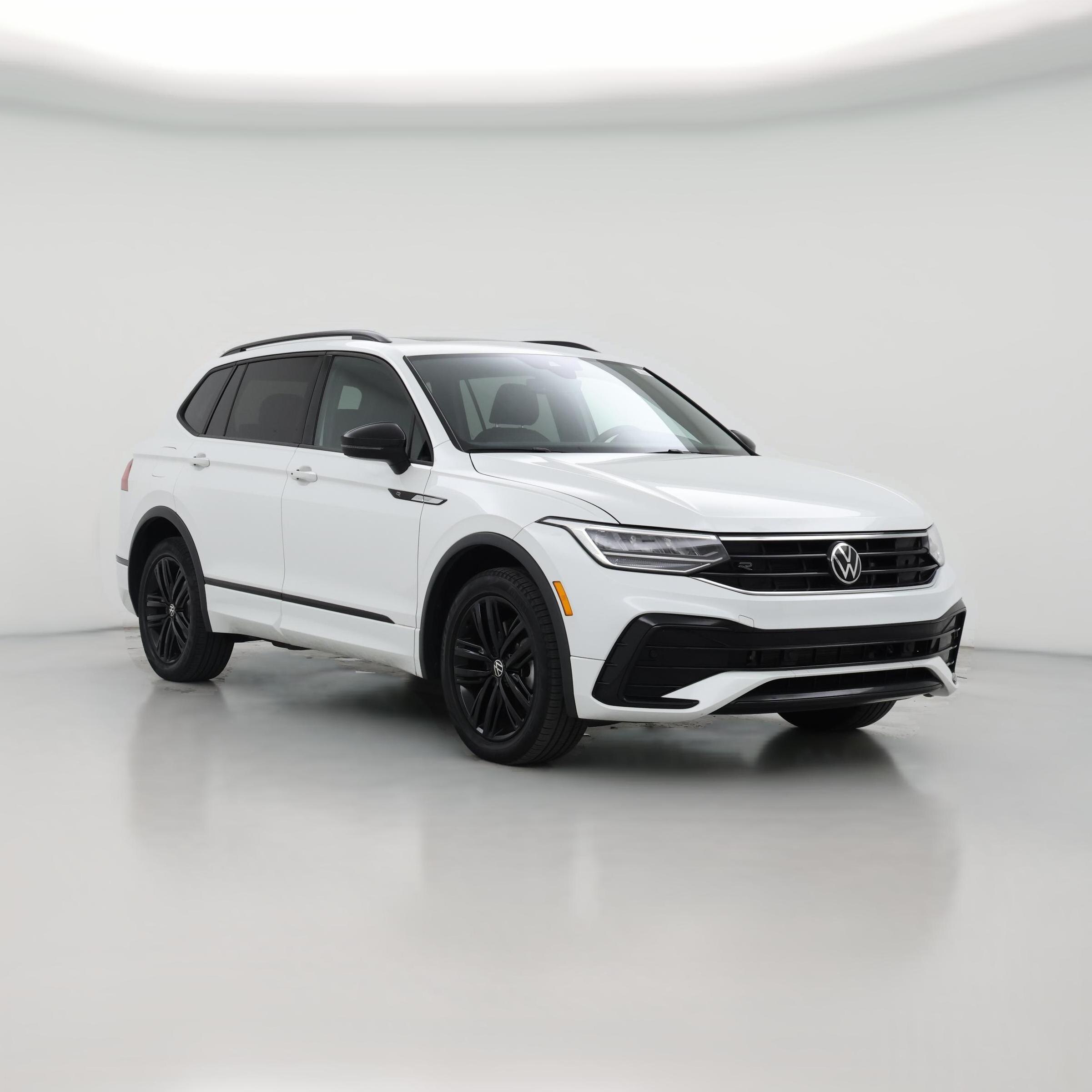 Thumbnail: 2022 Volkswagen Tiguan - 1
