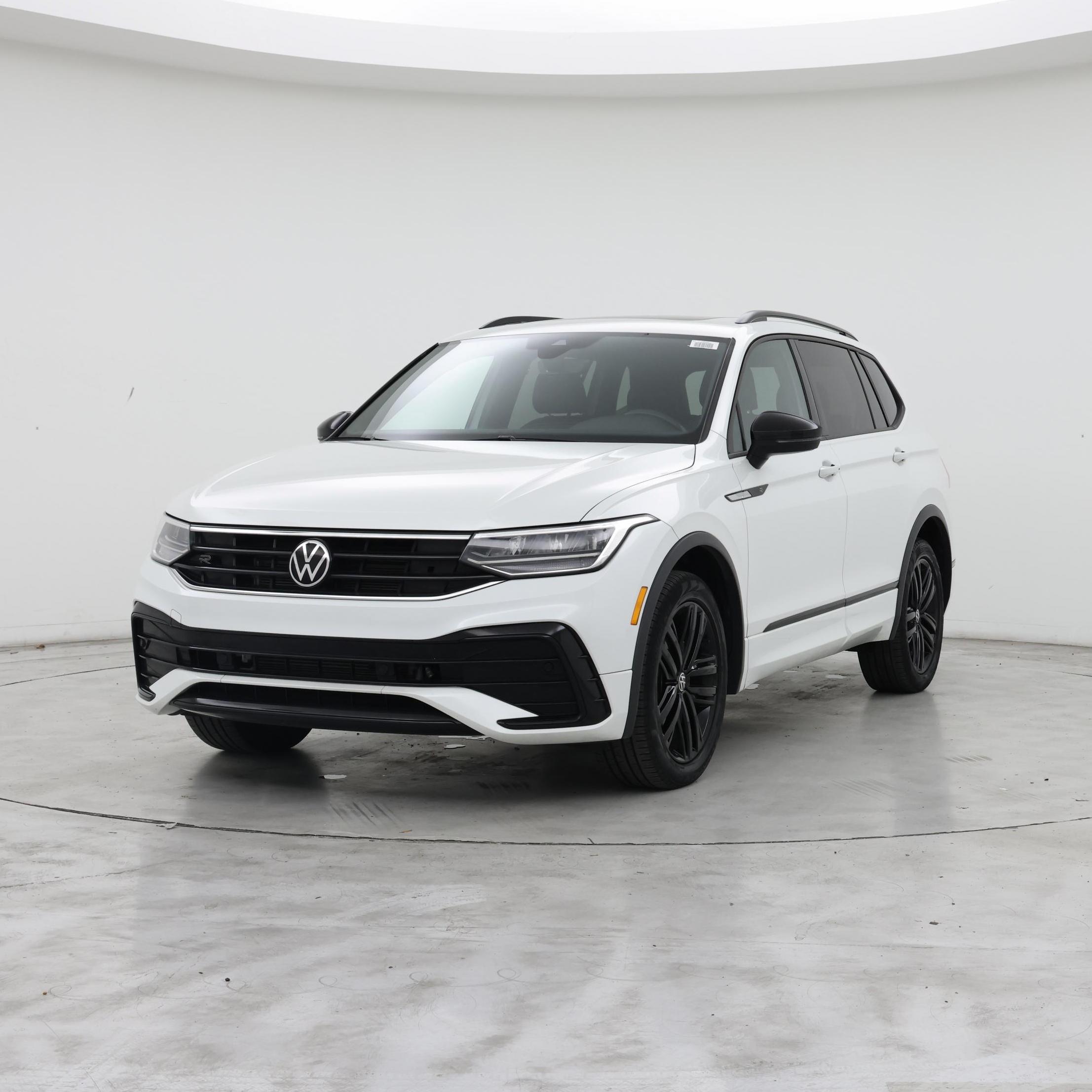 Thumbnail: 2022 Volkswagen Tiguan - 4