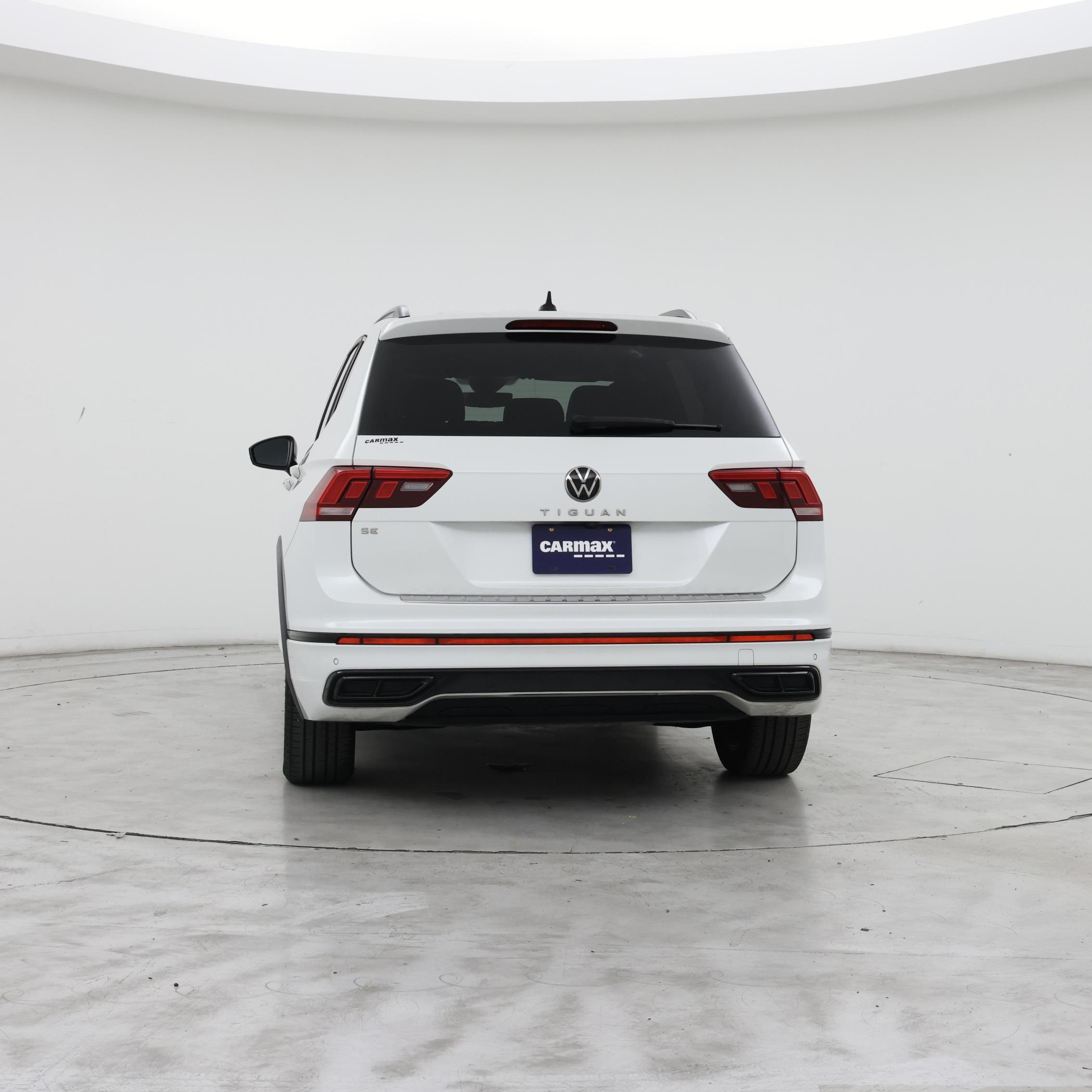 Thumbnail: 2022 Volkswagen Tiguan - 6