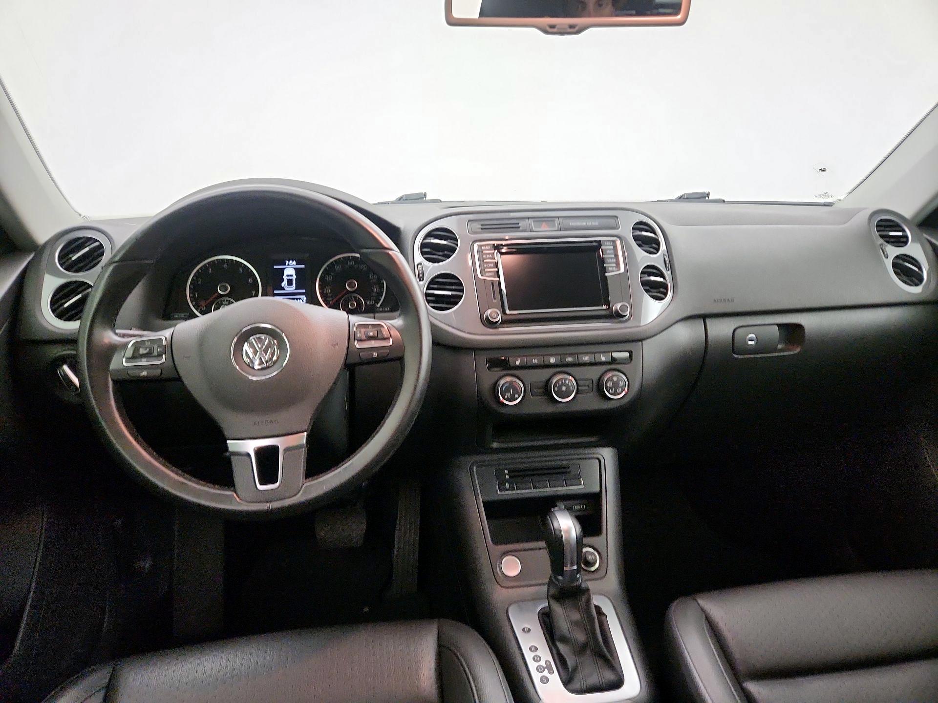 Thumbnail: 2017 Volkswagen Tiguan - 9