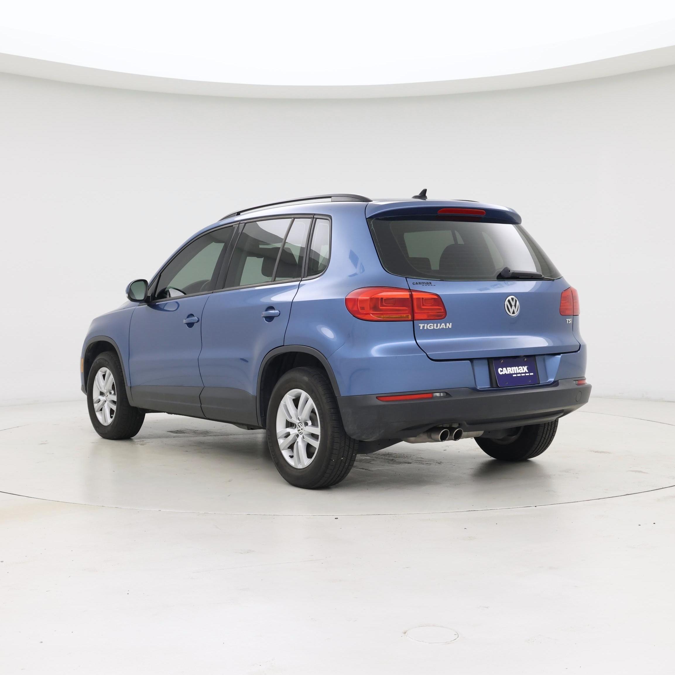 Thumbnail: 2017 Volkswagen Tiguan - 2