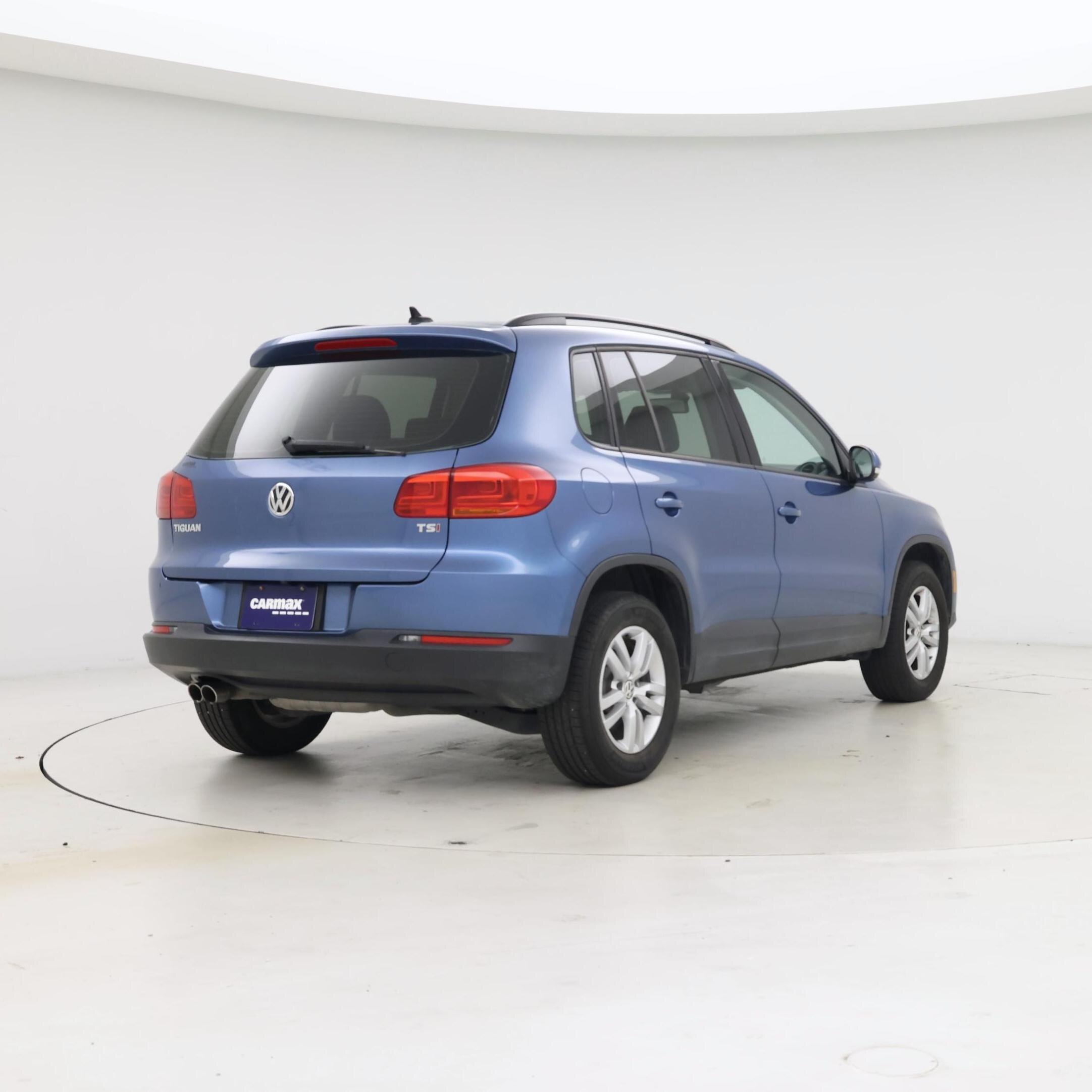 Thumbnail: 2017 Volkswagen Tiguan - 8