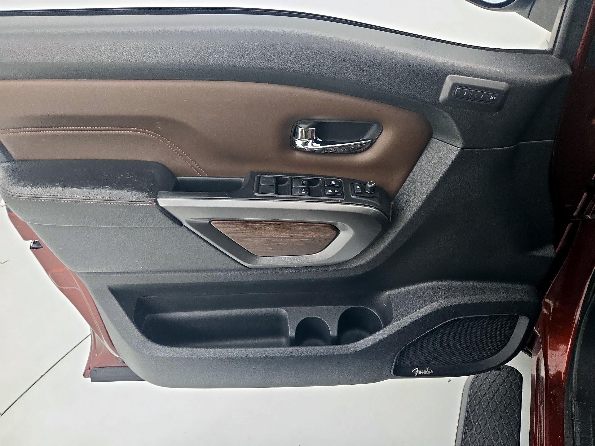 Thumbnail: 2019 Nissan Titan - 12