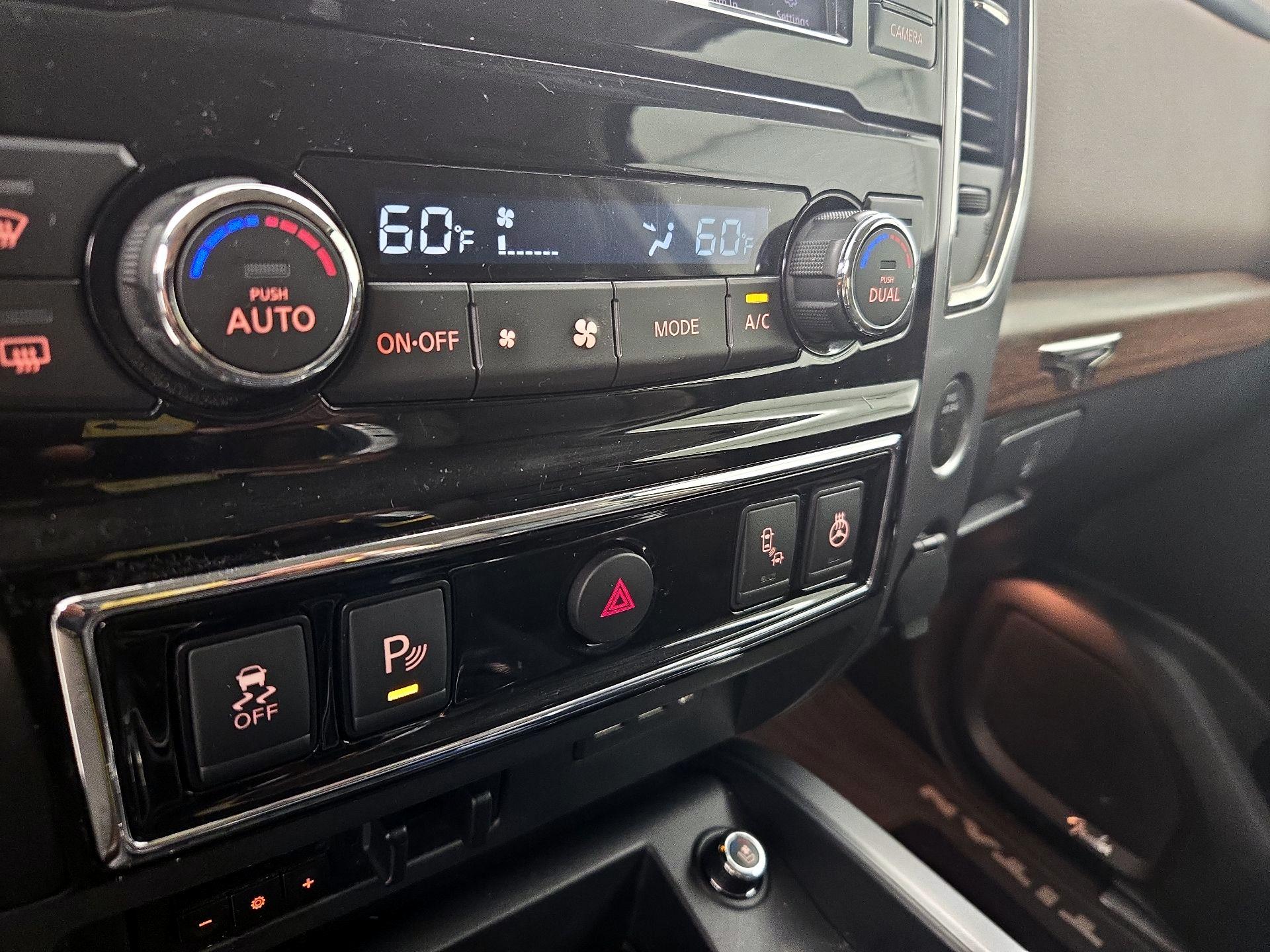 Thumbnail: 2019 Nissan Titan - 17