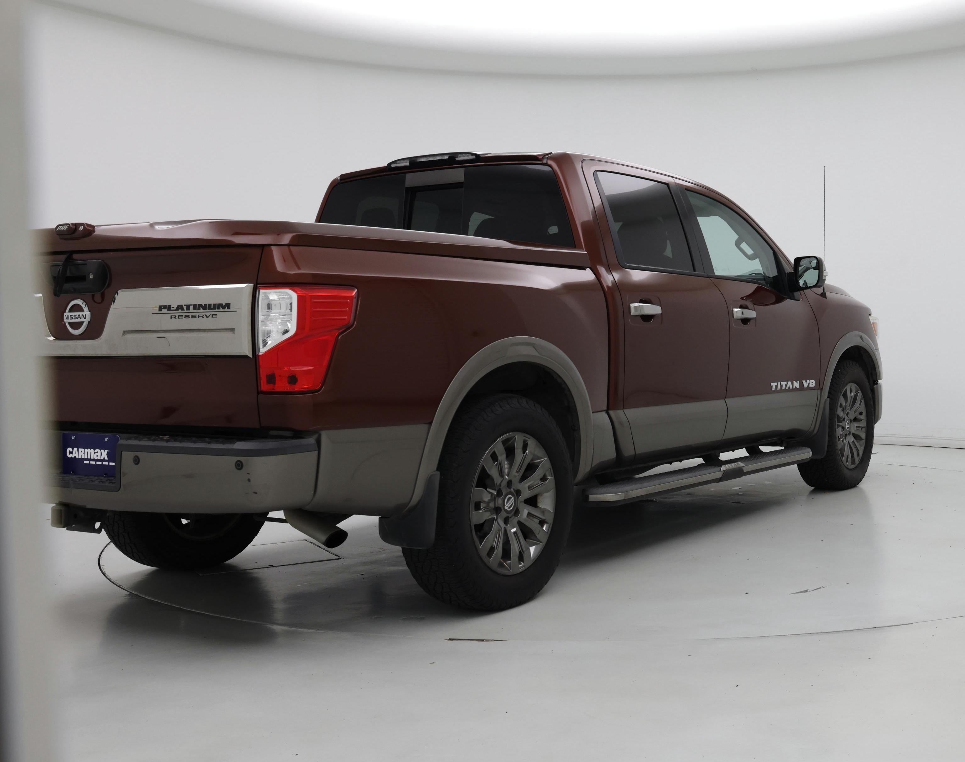 Thumbnail: 2019 Nissan Titan - 8
