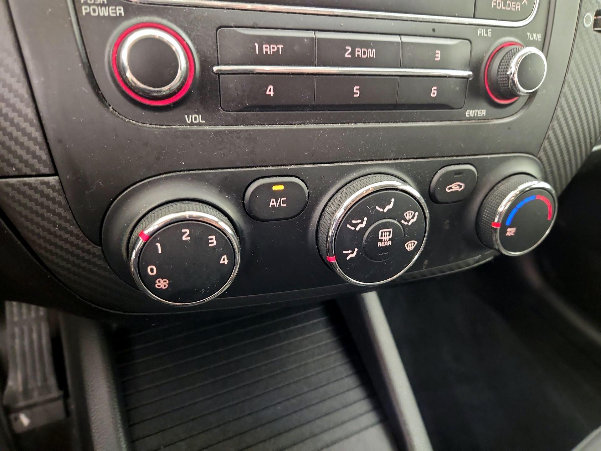 Thumbnail: 2015 Kia Forte - 15