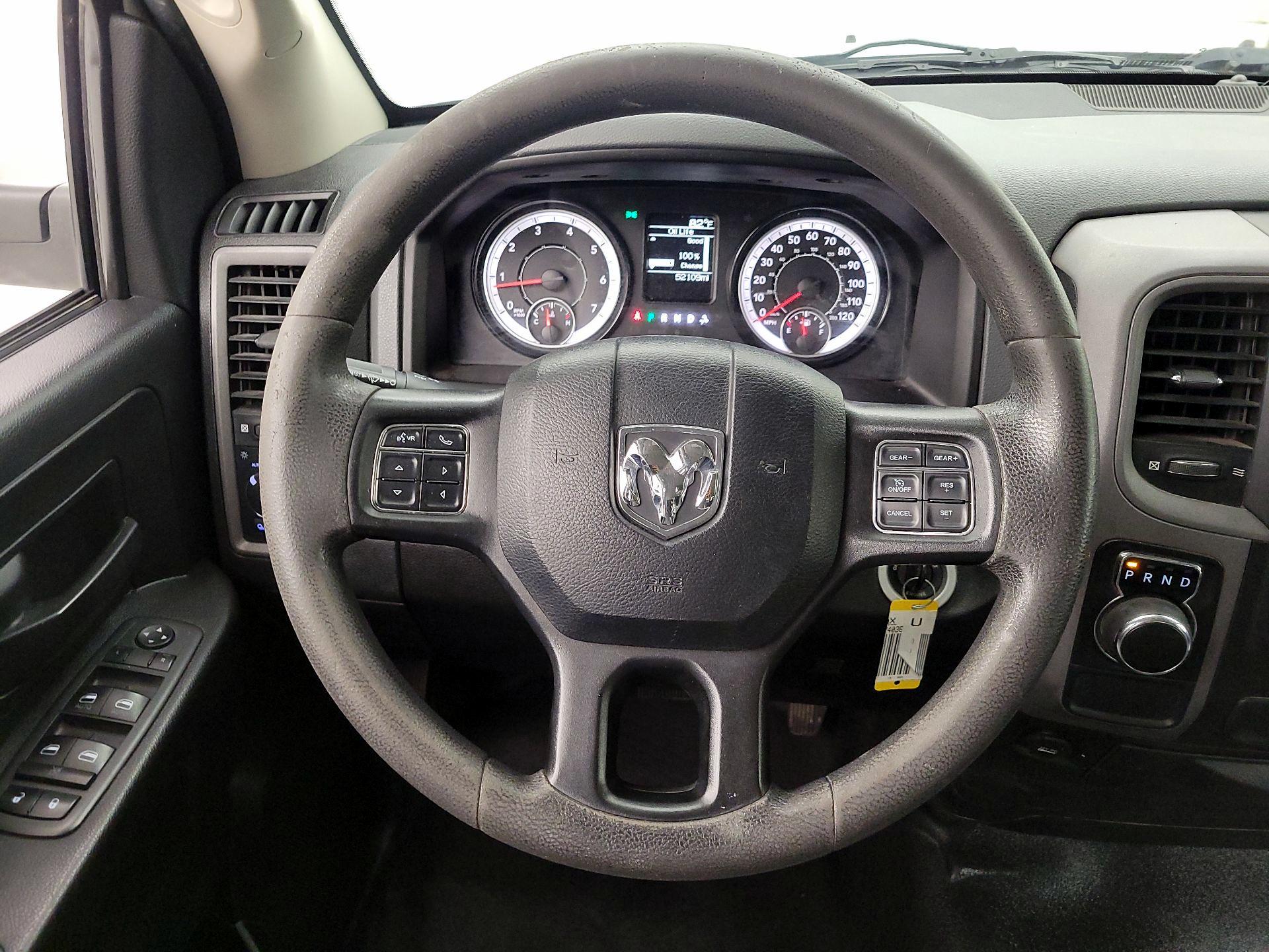 Thumbnail: 2019 RAM 1500 Classic - 10