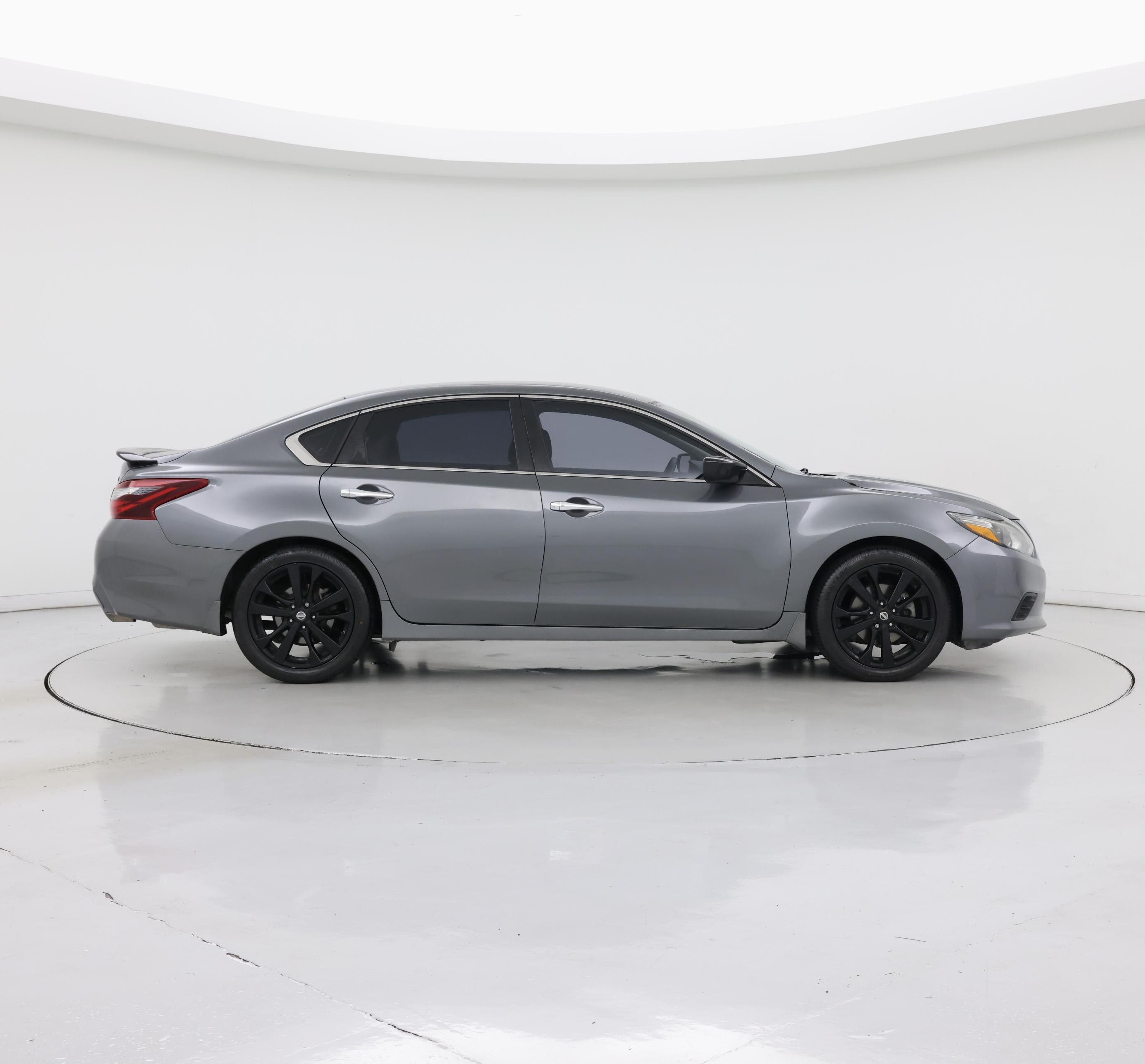 Thumbnail: 2017 Nissan Altima - 7
