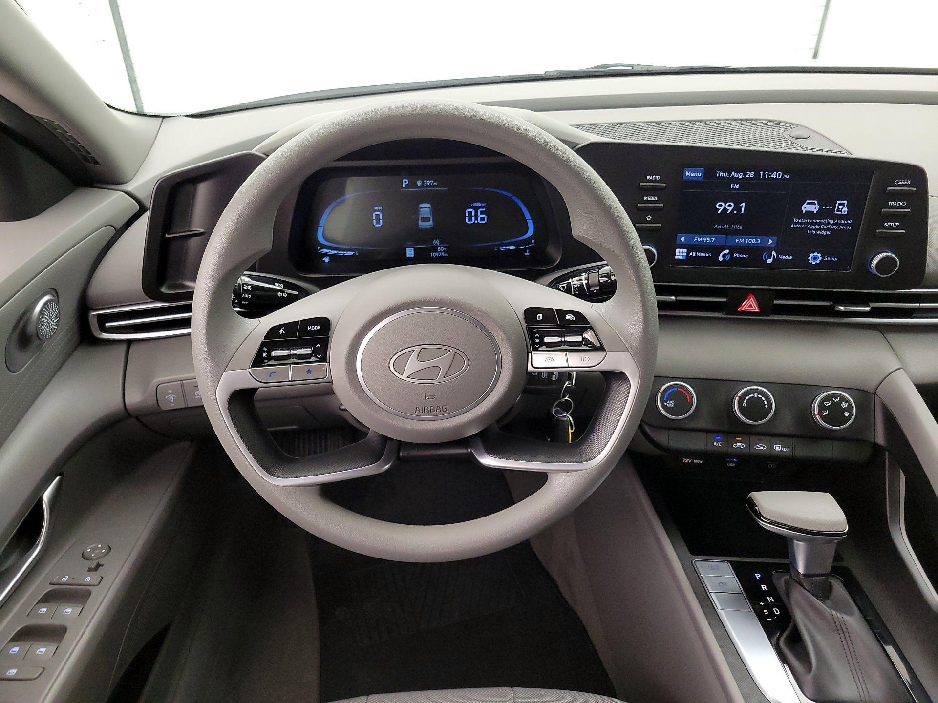 Thumbnail: 2024 Hyundai Elantra - 10