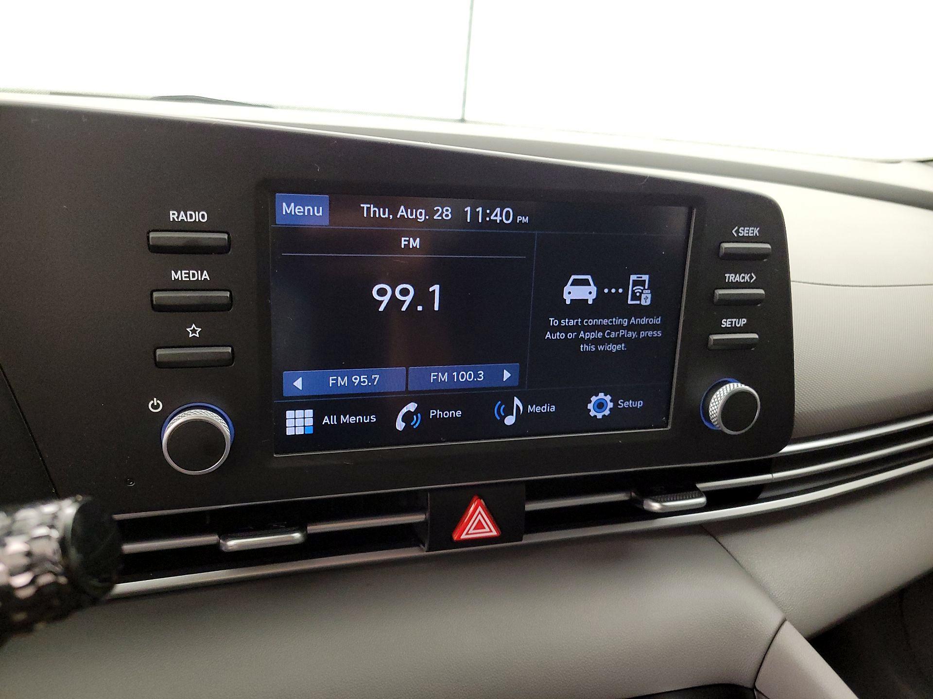 Thumbnail: 2024 Hyundai Elantra - 15