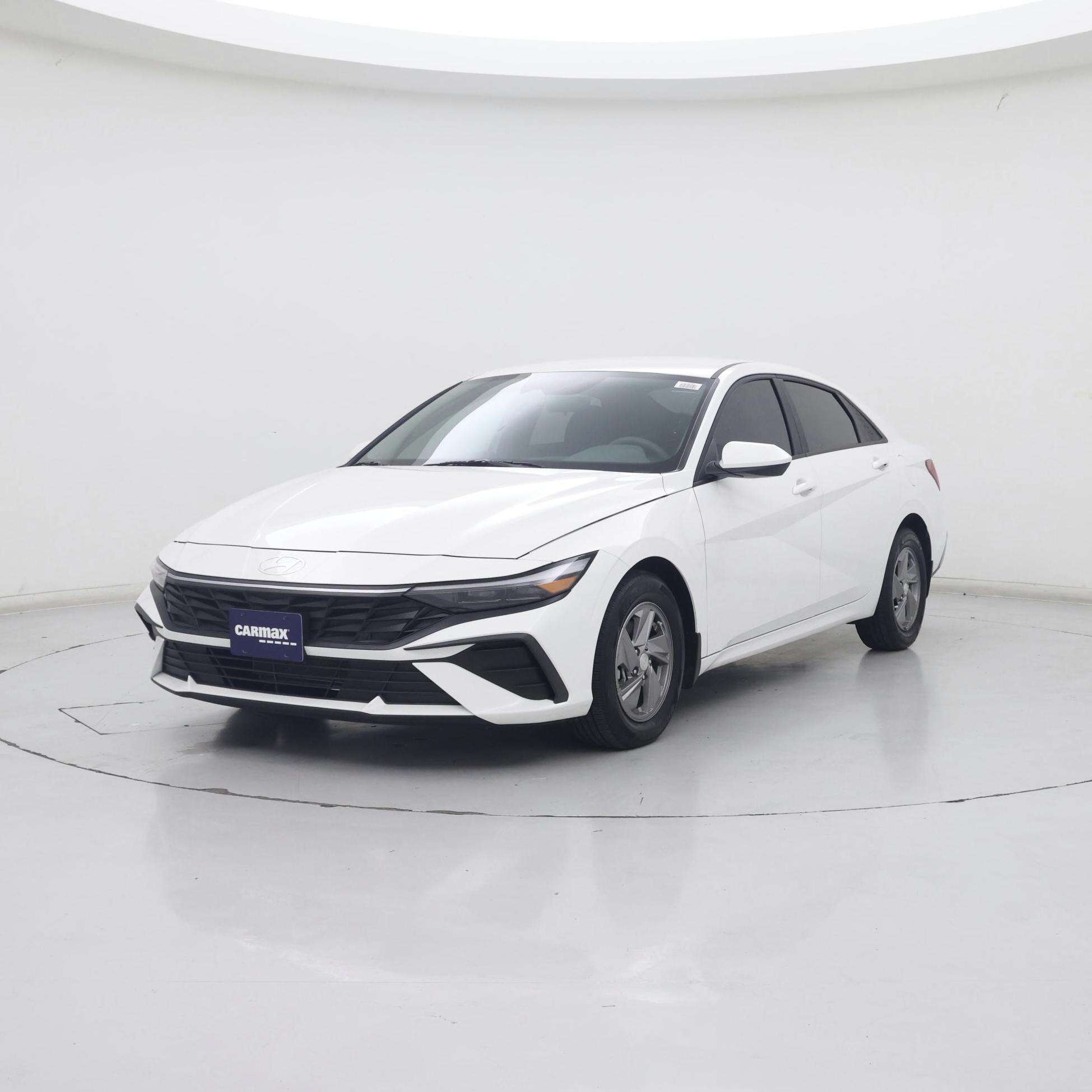 Thumbnail: 2024 Hyundai Elantra - 4