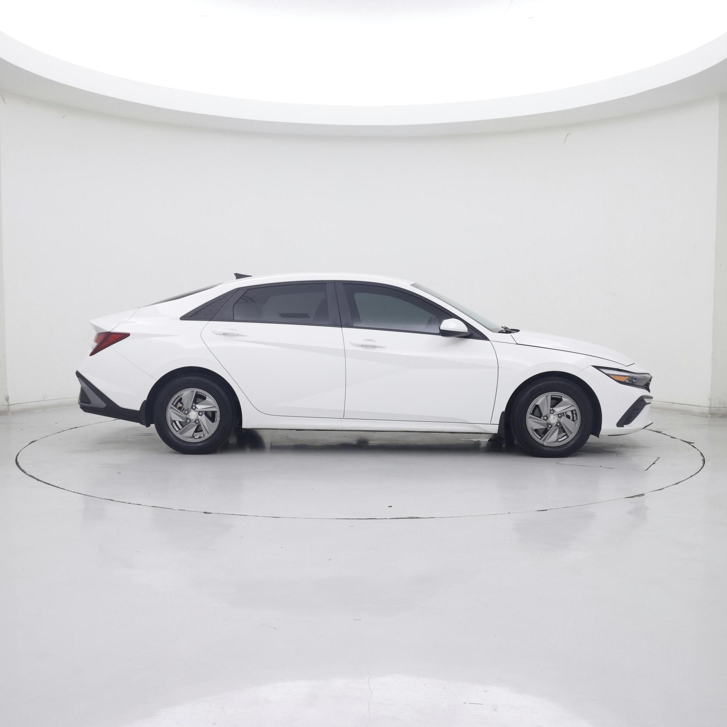 Thumbnail: 2024 Hyundai Elantra - 7