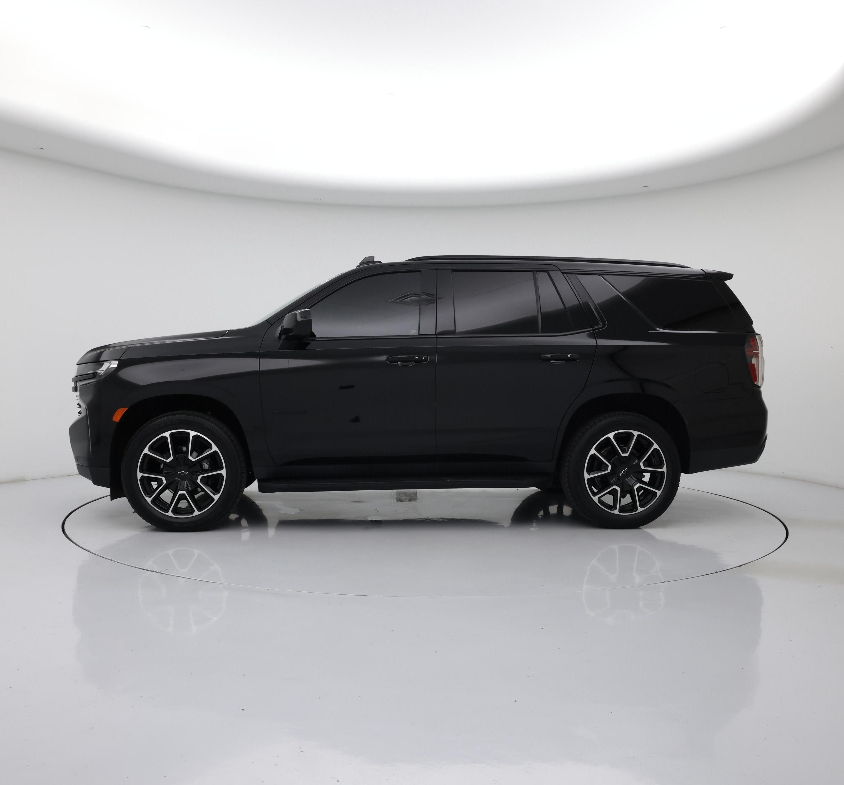 Thumbnail: 2023 Chevrolet Tahoe - 3
