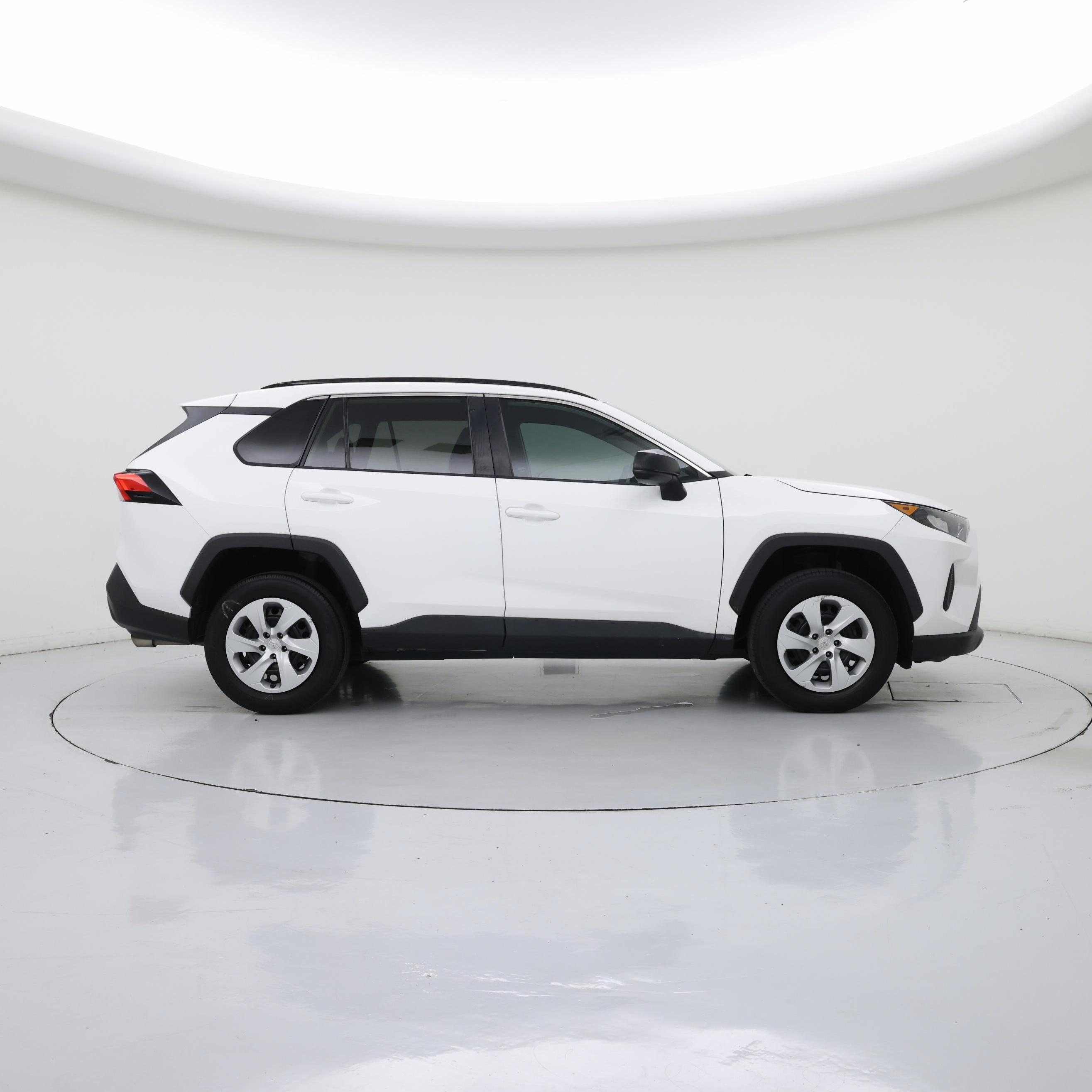 Thumbnail: 2020 Toyota RAV4 - 7